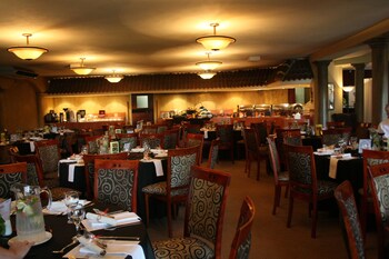 Benvenuto Hotel and Conference Centre 3*