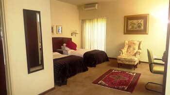 Benvenuto Hotel and Conference Centre 3*