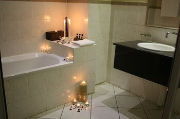 Benvenuto Hotel and Conference Centre 3*