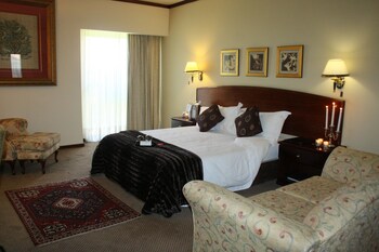 Benvenuto Hotel and Conference Centre 3*