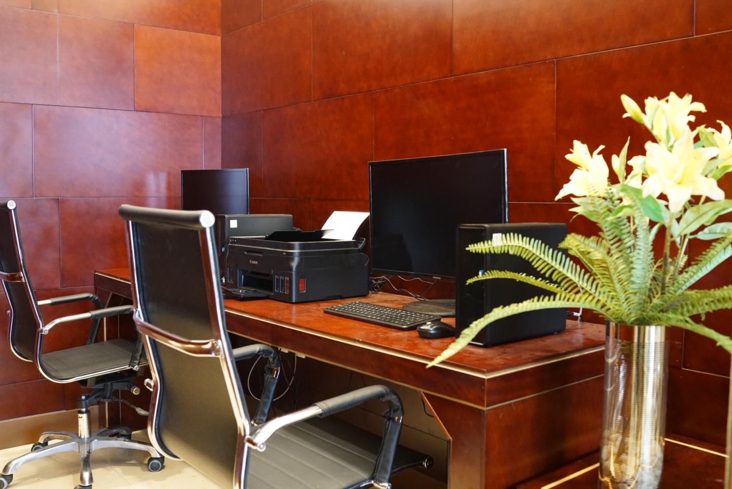 GoldOne Hotel & Suites 4*
