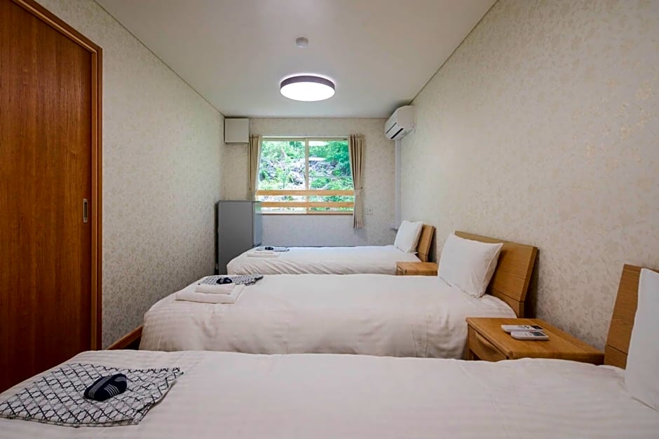 FUJIYAMA INN CONIFER 3*