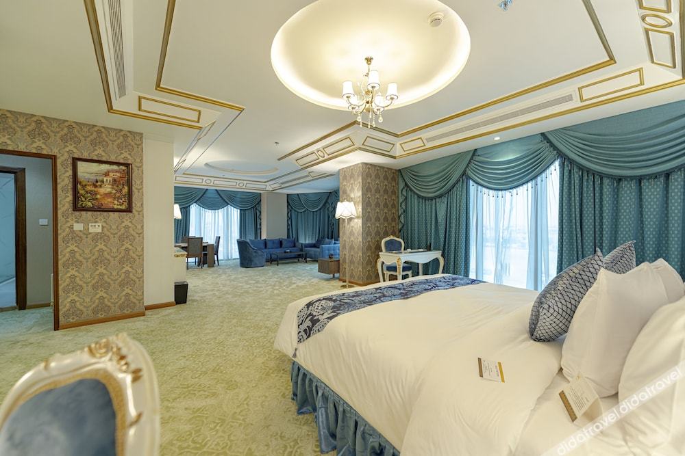 WA hotel 4*
