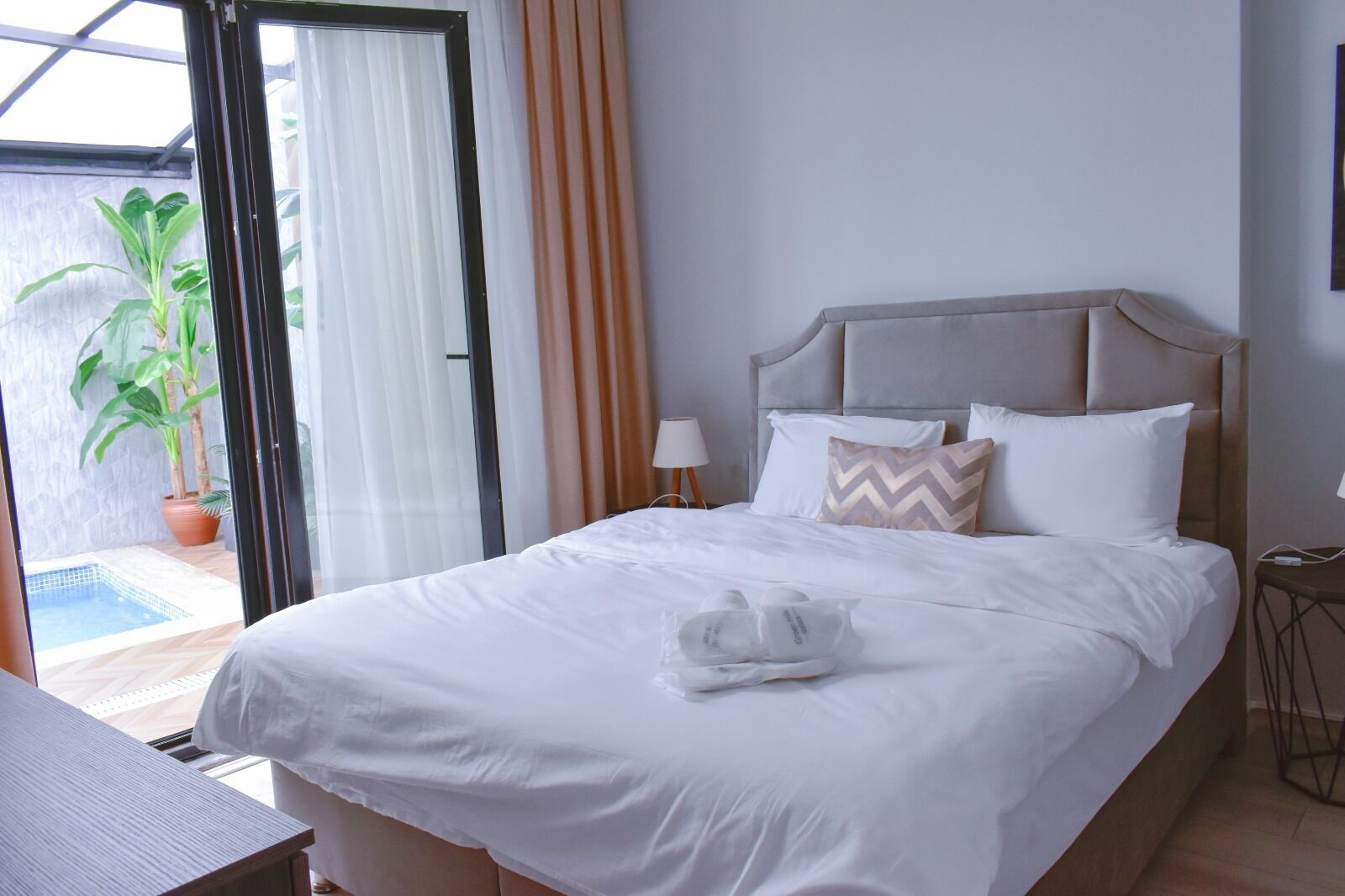 Green Hills Suites 0*
