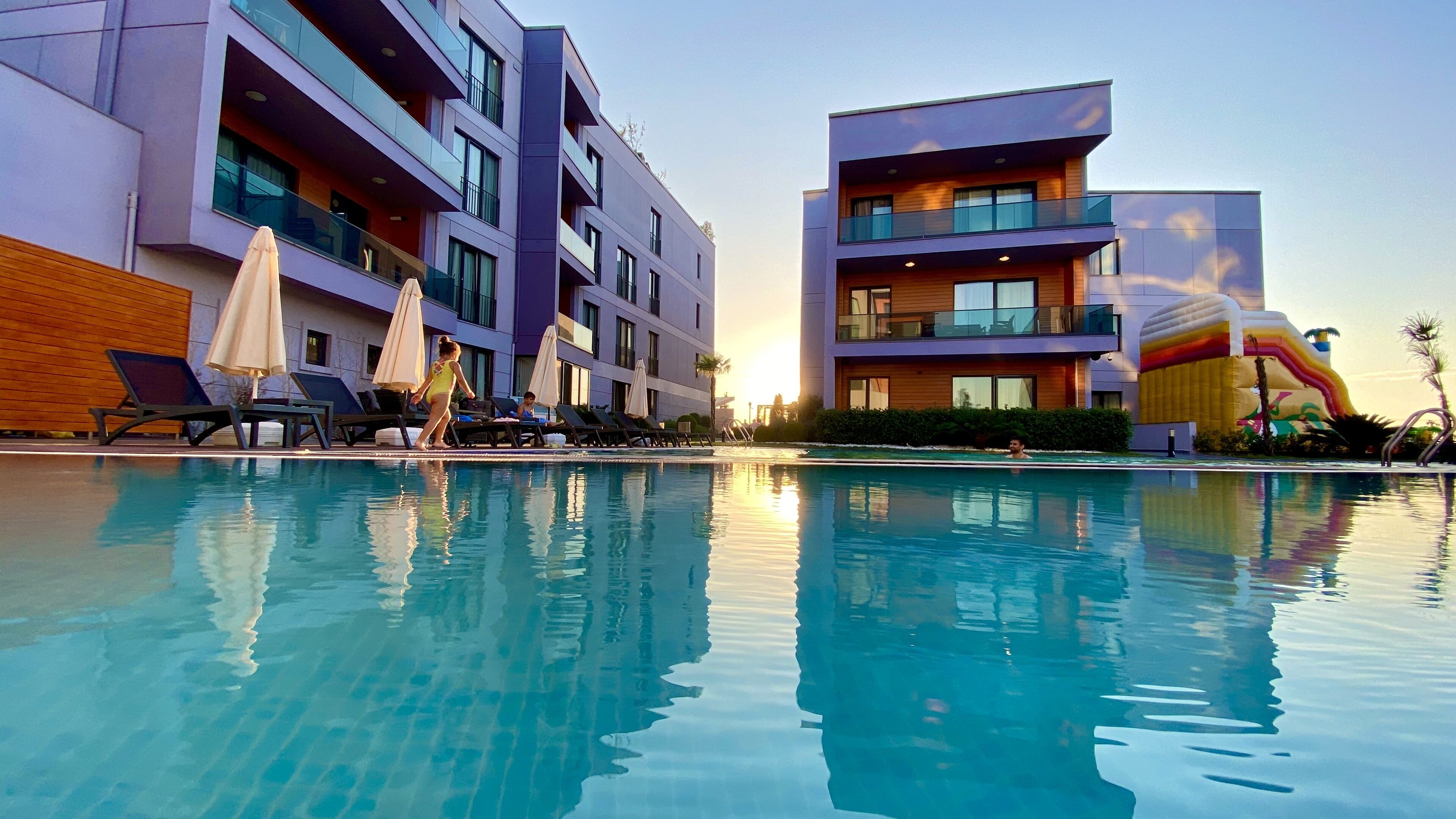 Green Hills Suites 0*