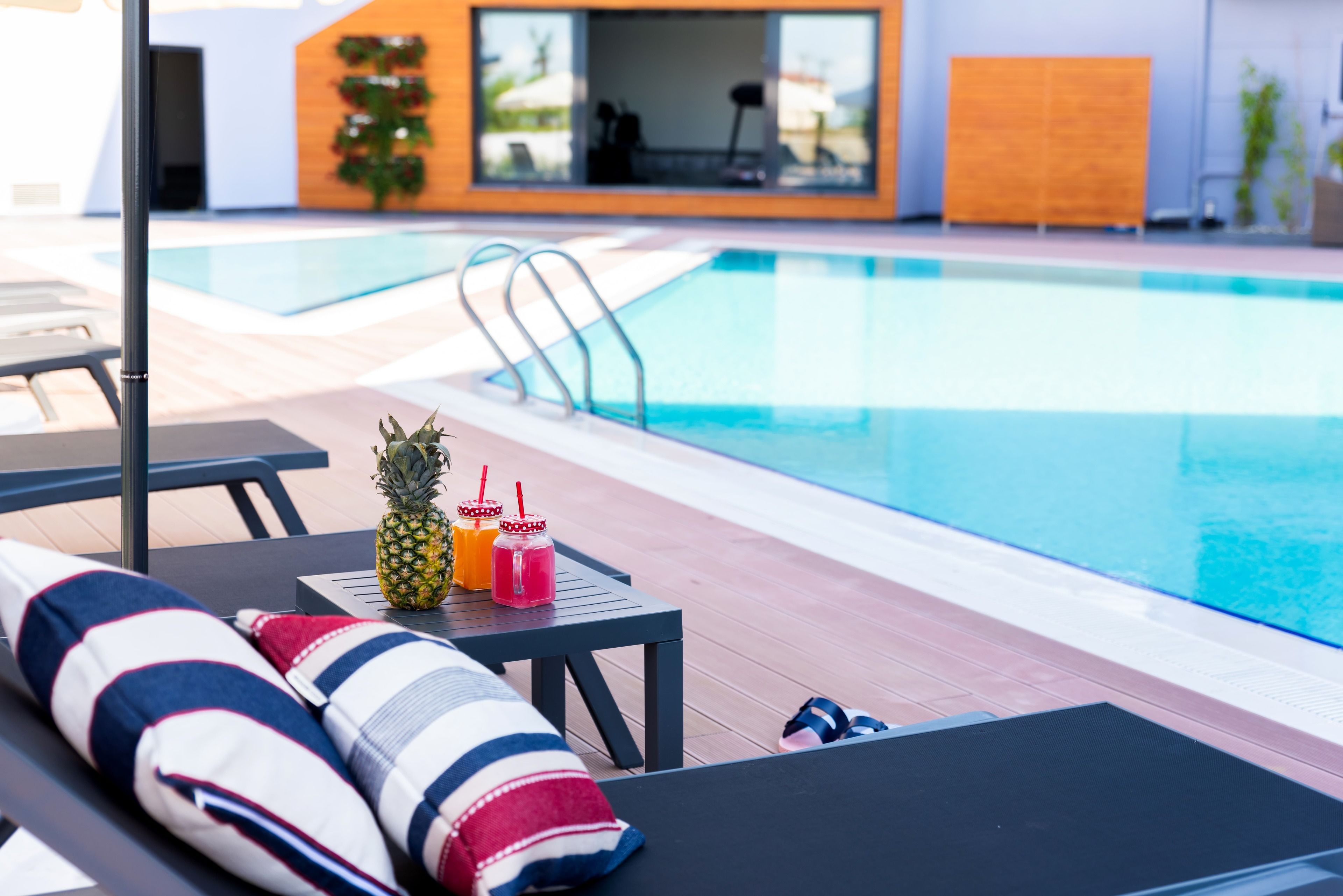 Green Hills Suites 0*