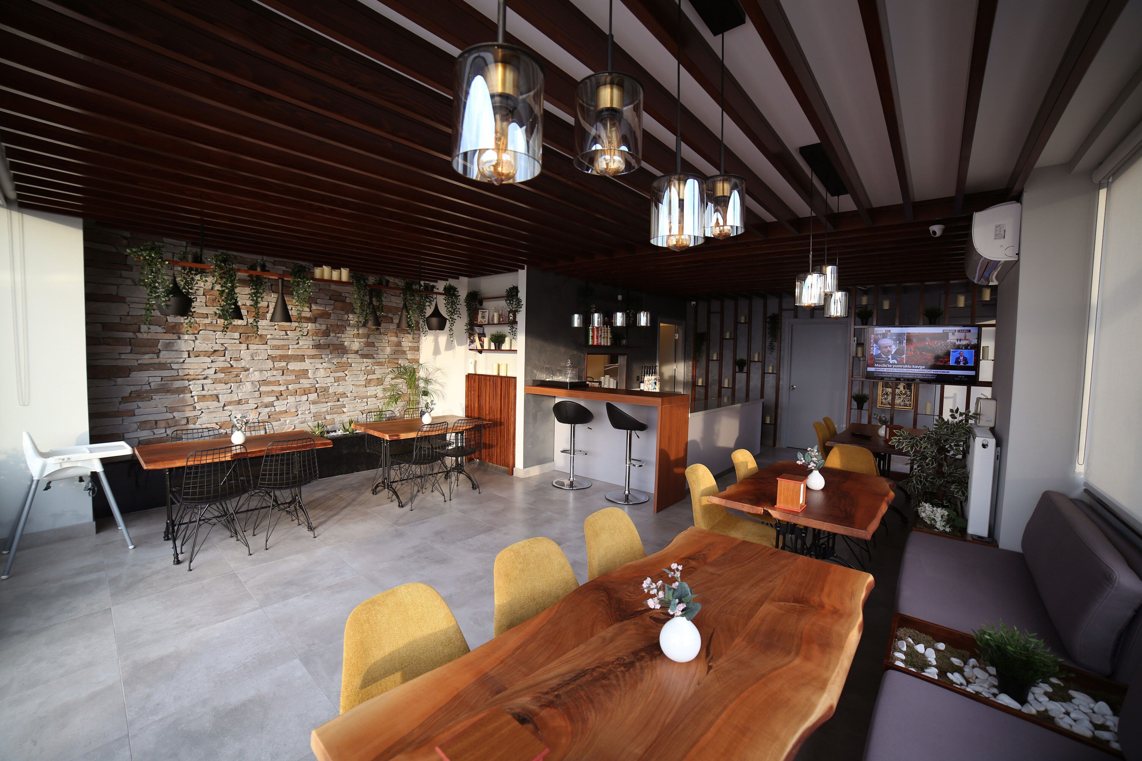 Green Hills Suites 0*