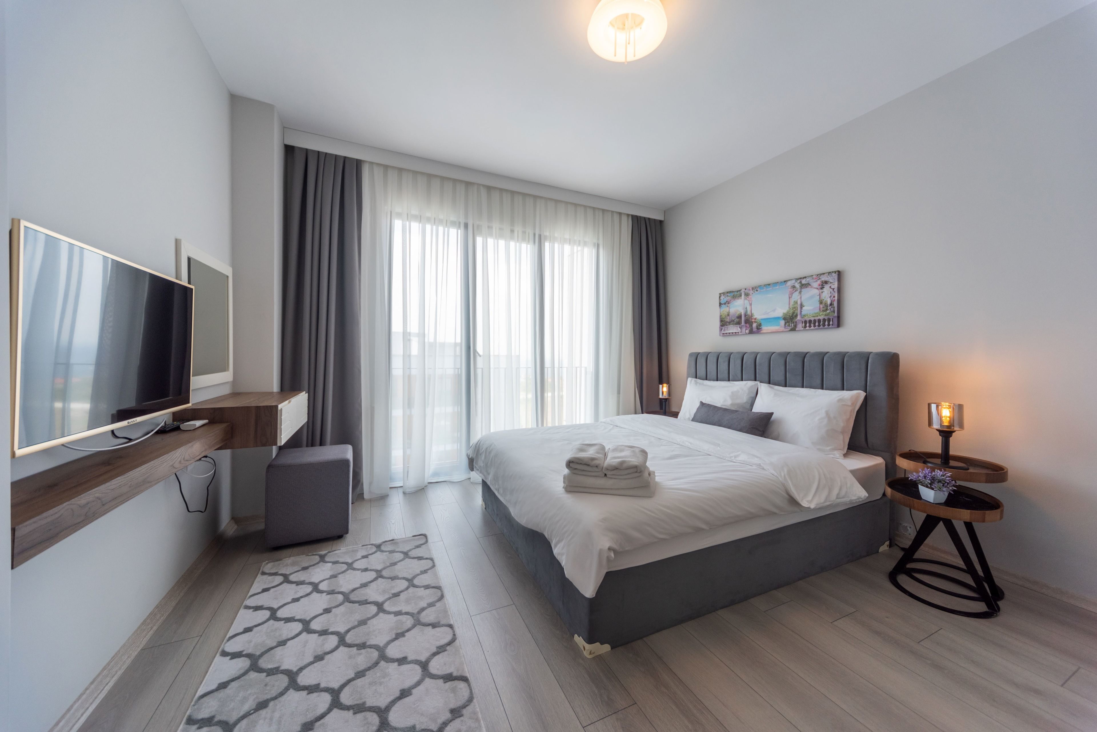 Green Hills Suites 0*