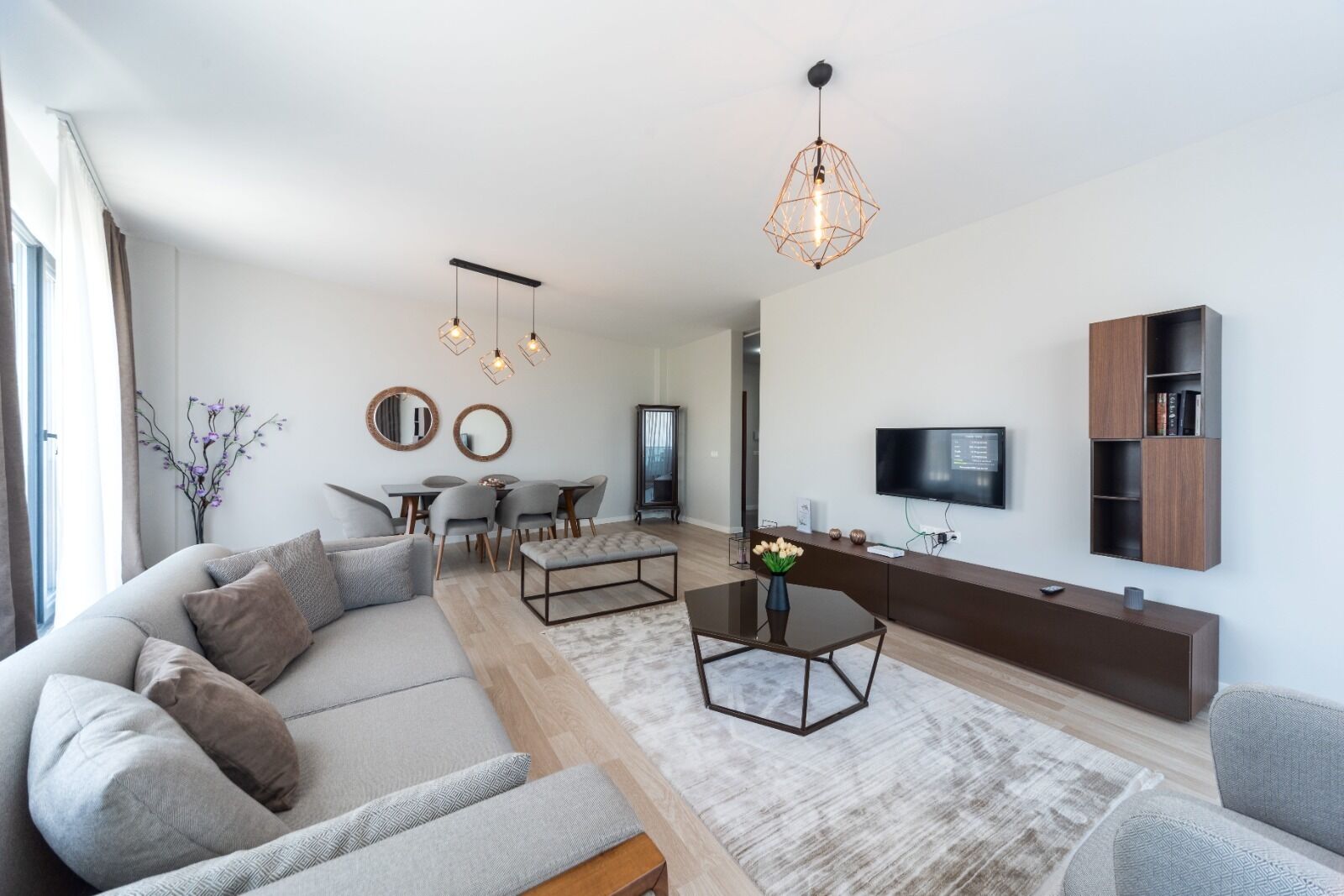 Green Hills Suites 0*