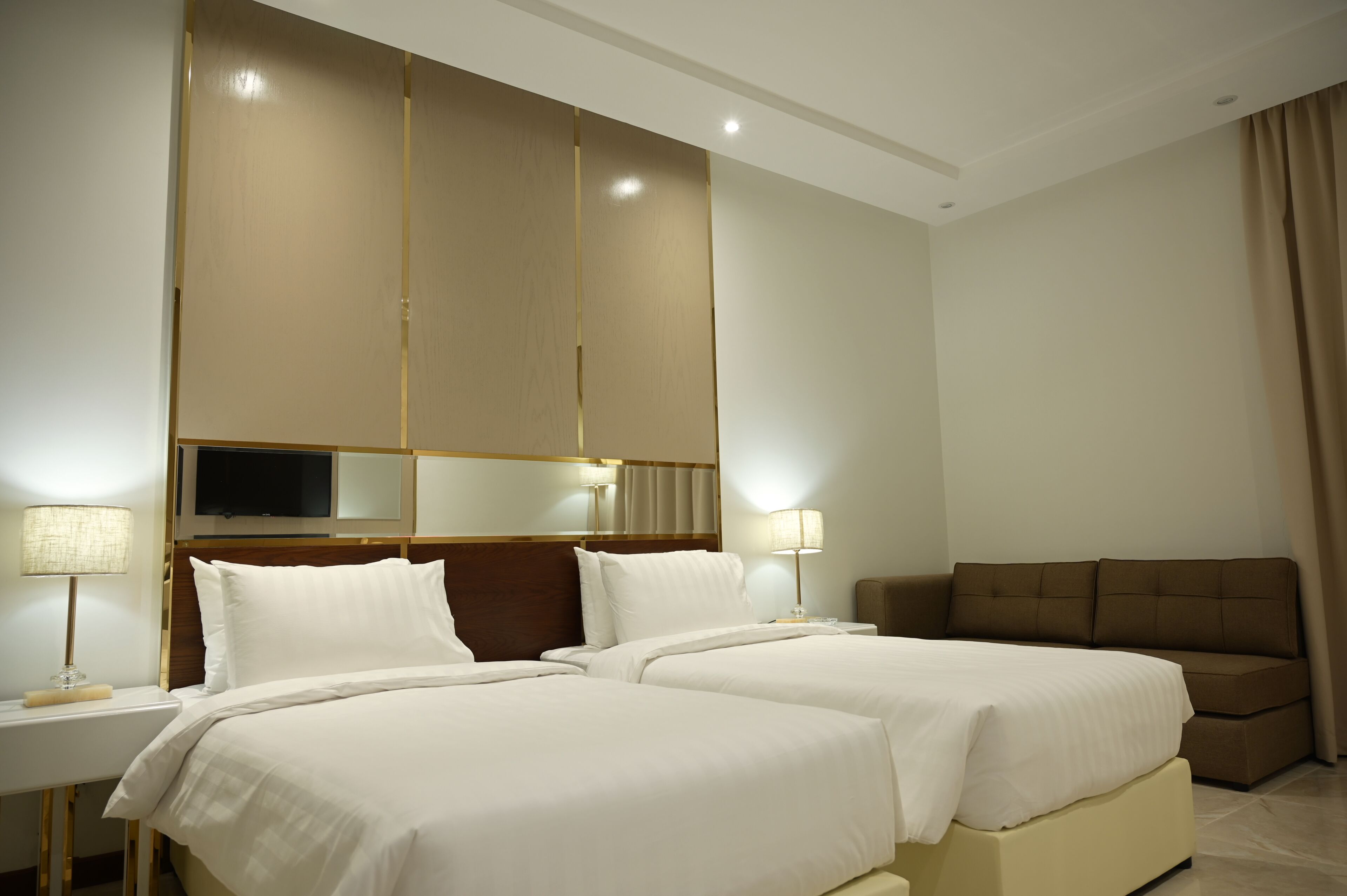 Sela Hotel 0*
