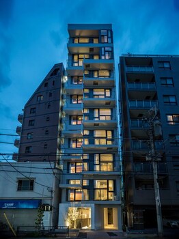 dots. tokyo 2*