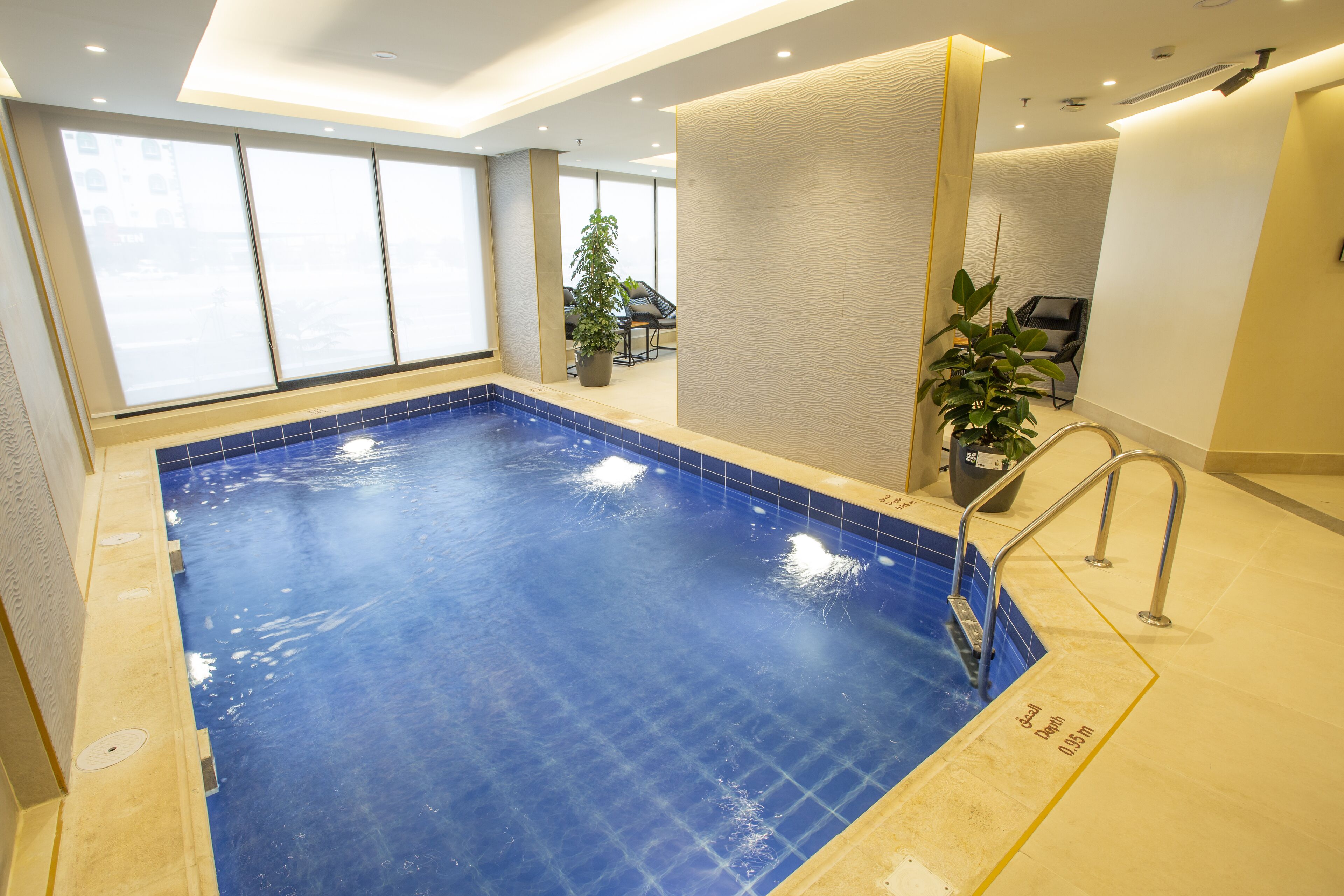 Velar Inn Hotel 4*