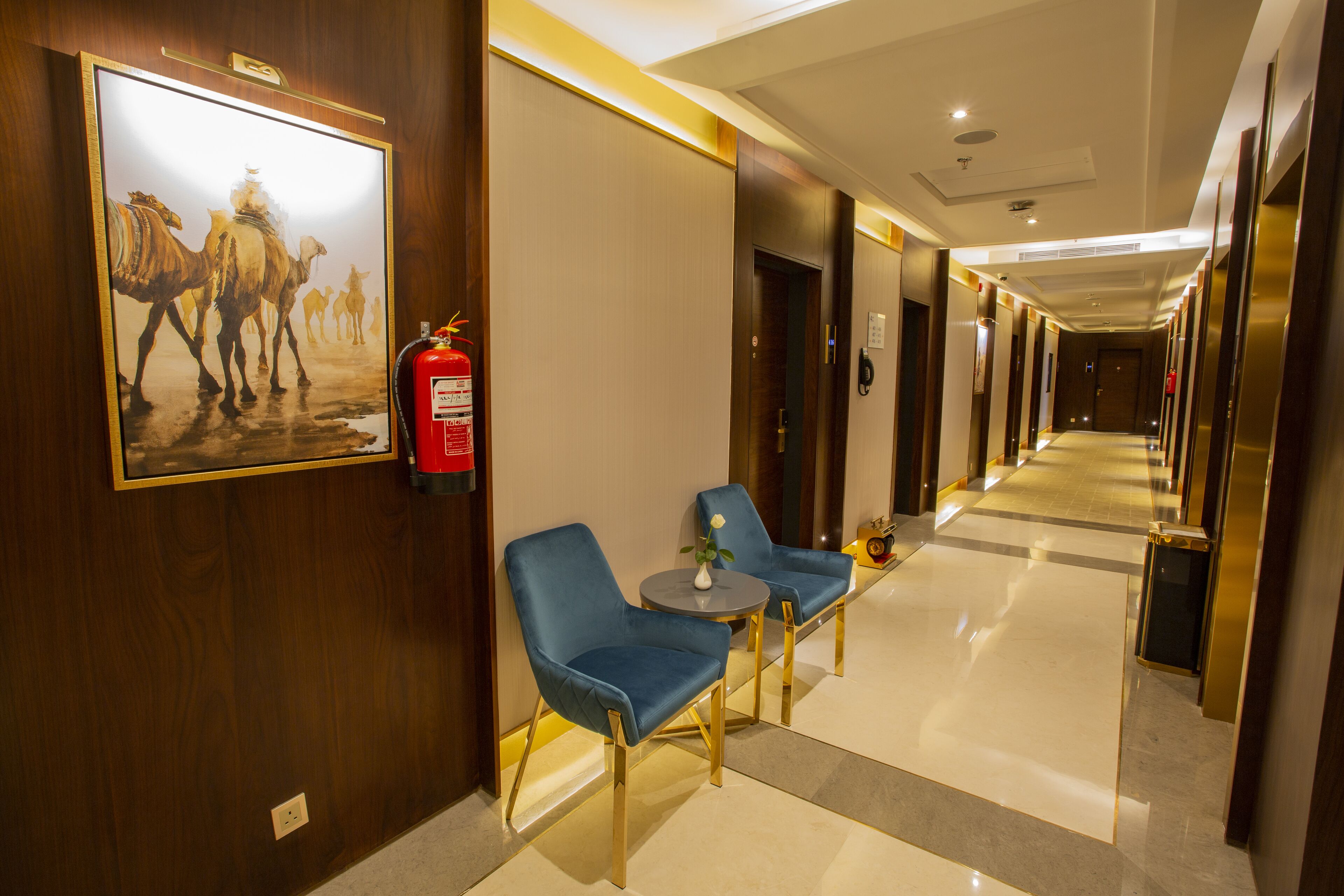 Velar Inn Hotel 4*