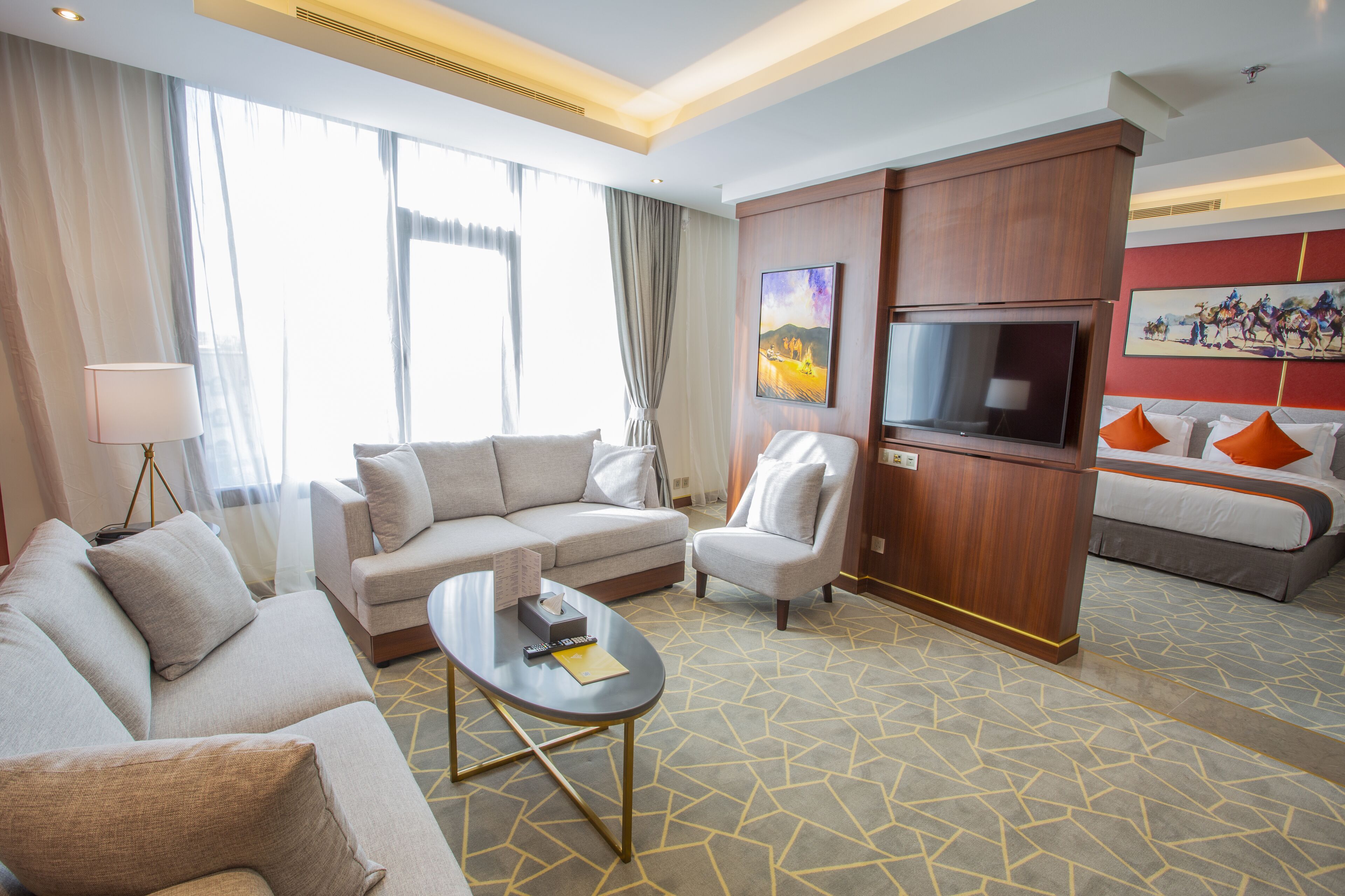 Velar Inn Hotel 4*