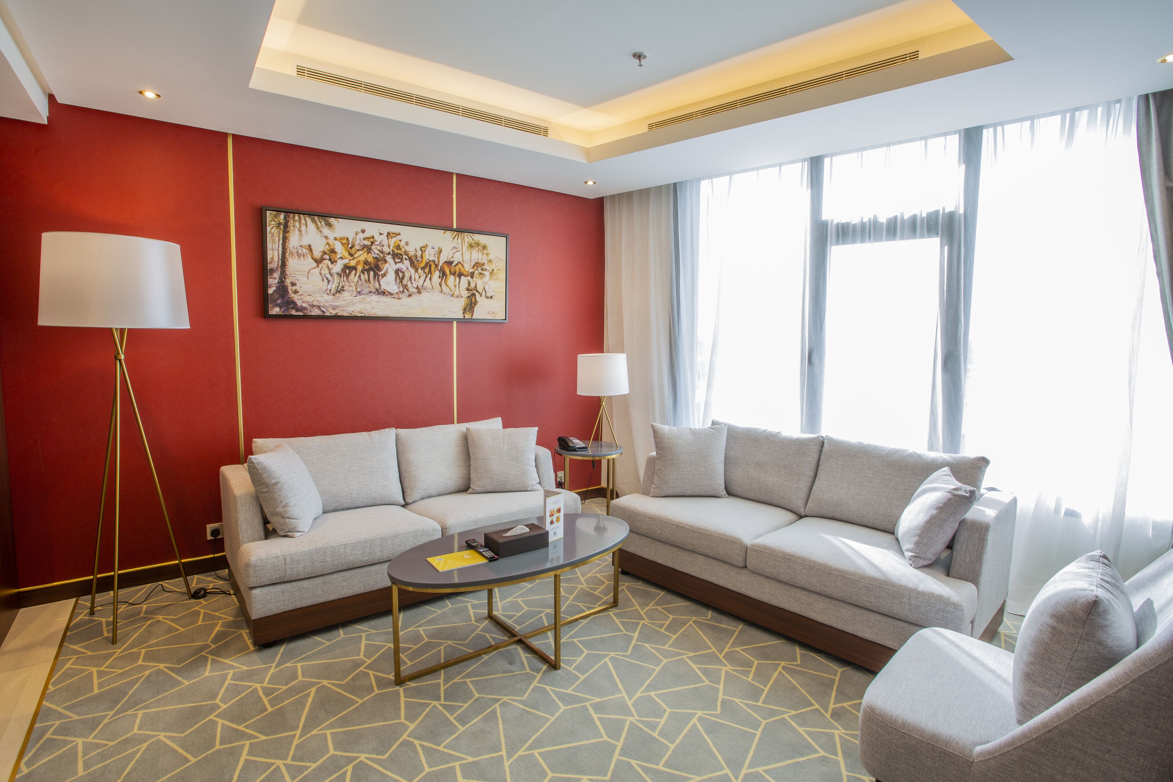 Velar Inn Hotel 4*