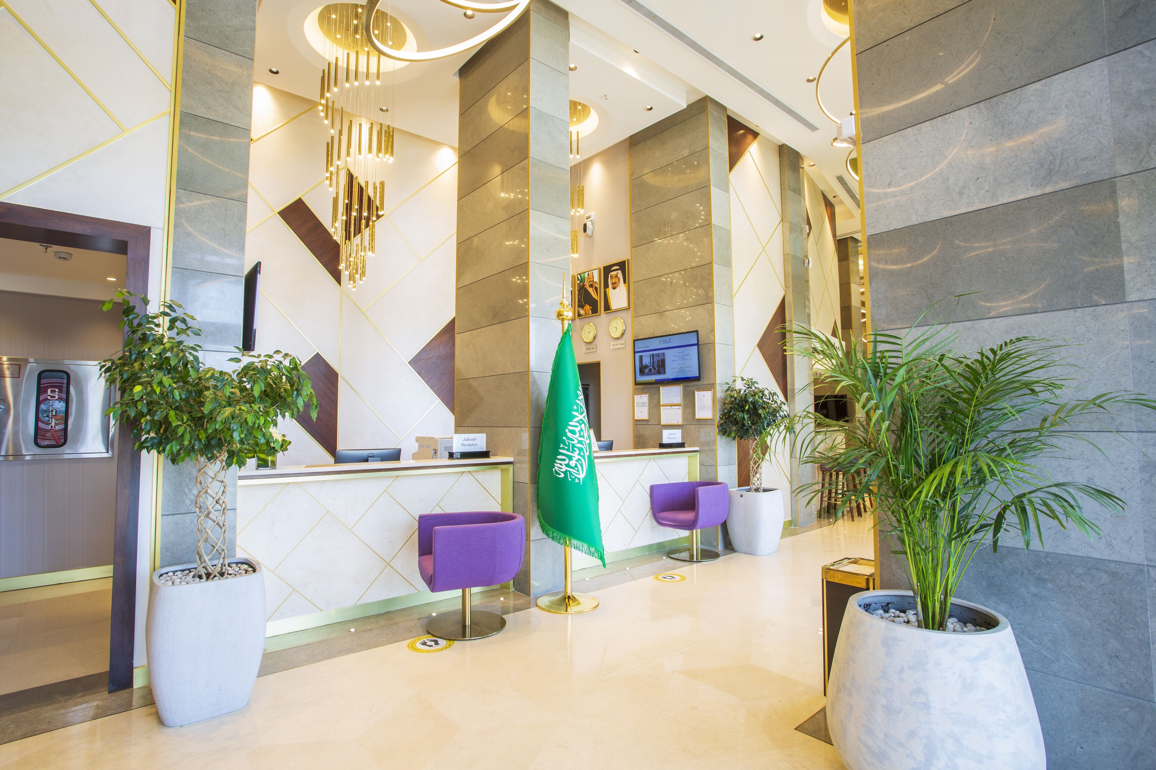 Velar Inn Hotel 4*