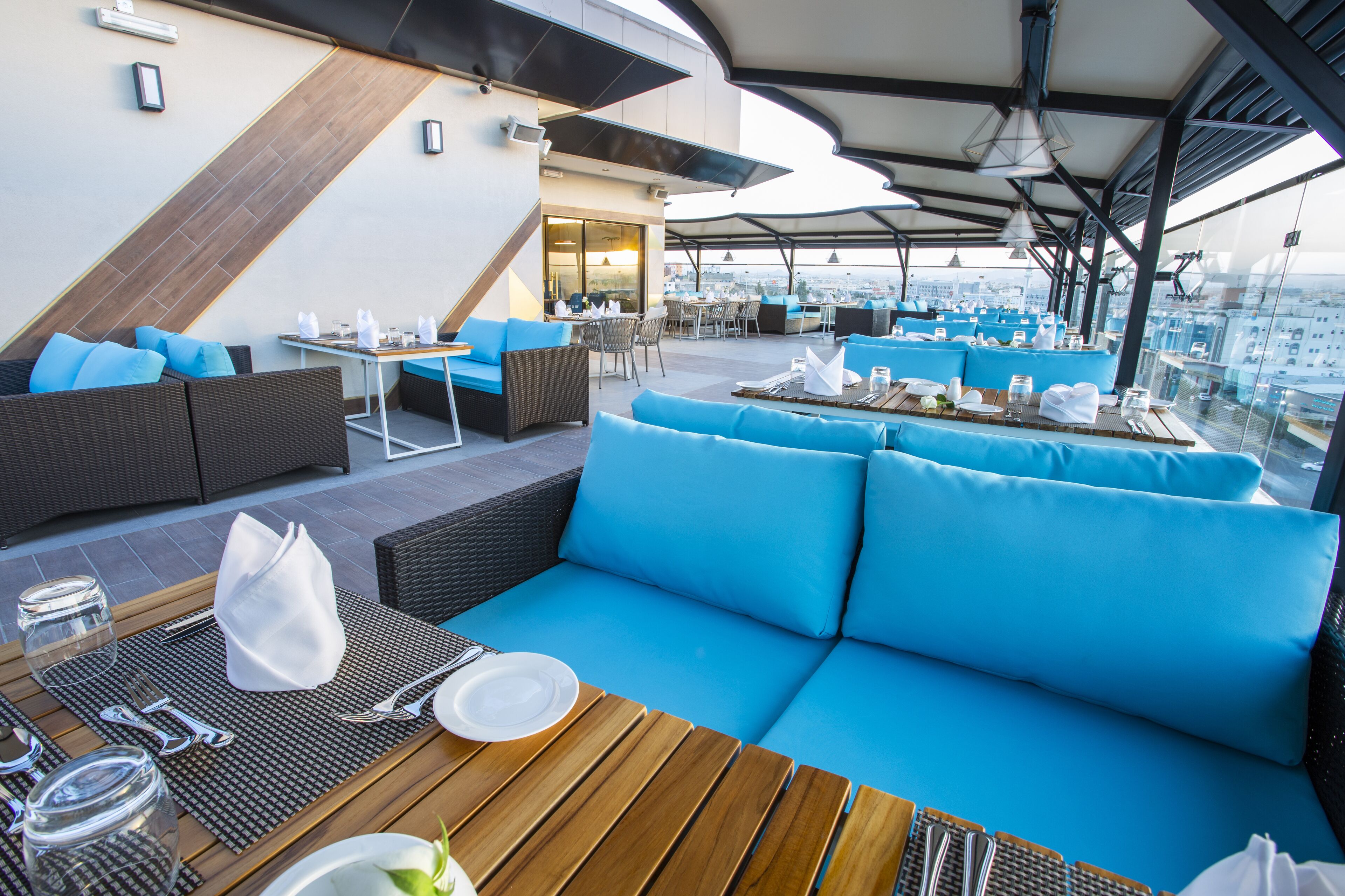 Velar Inn Hotel 4*