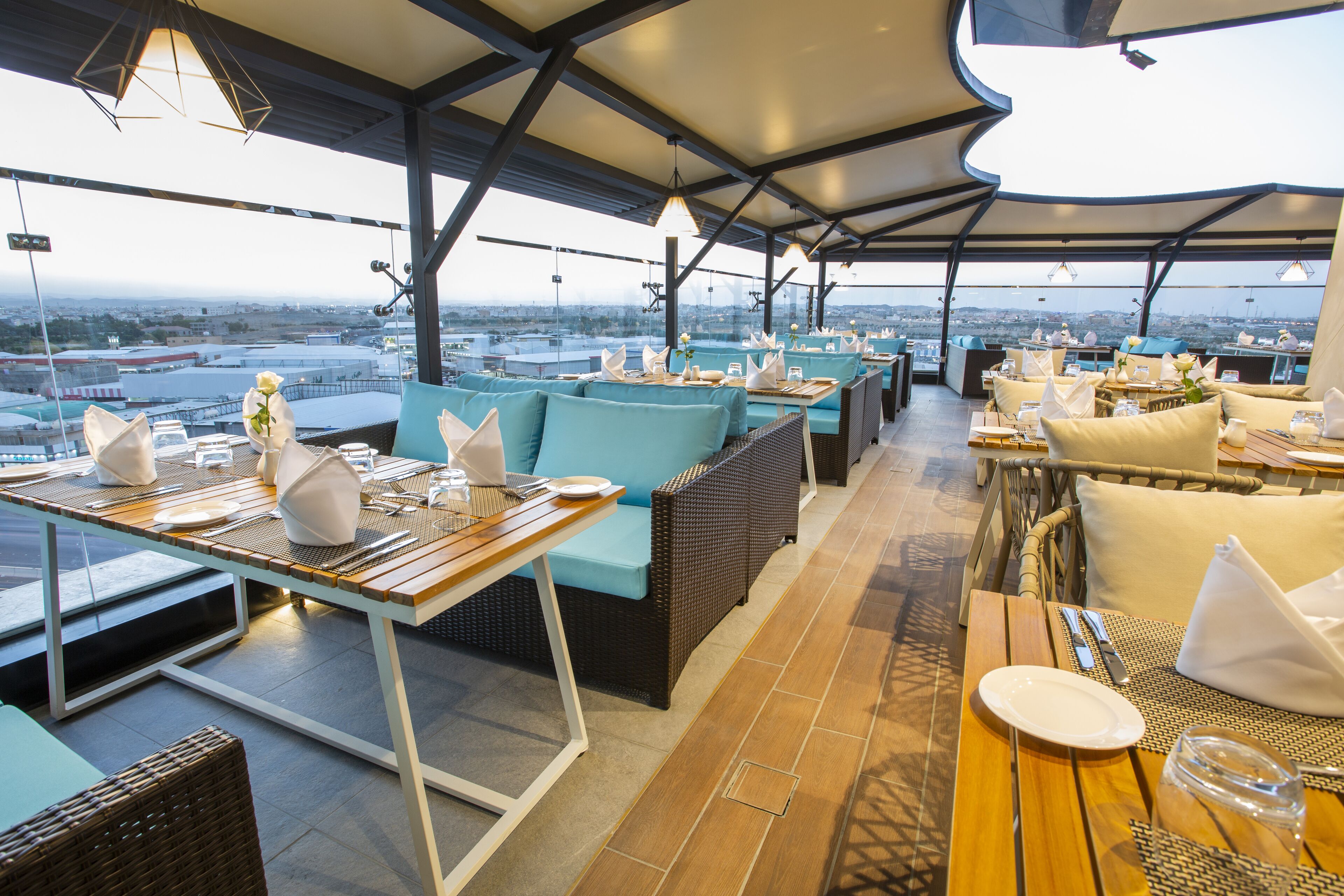Velar Inn Hotel 4*