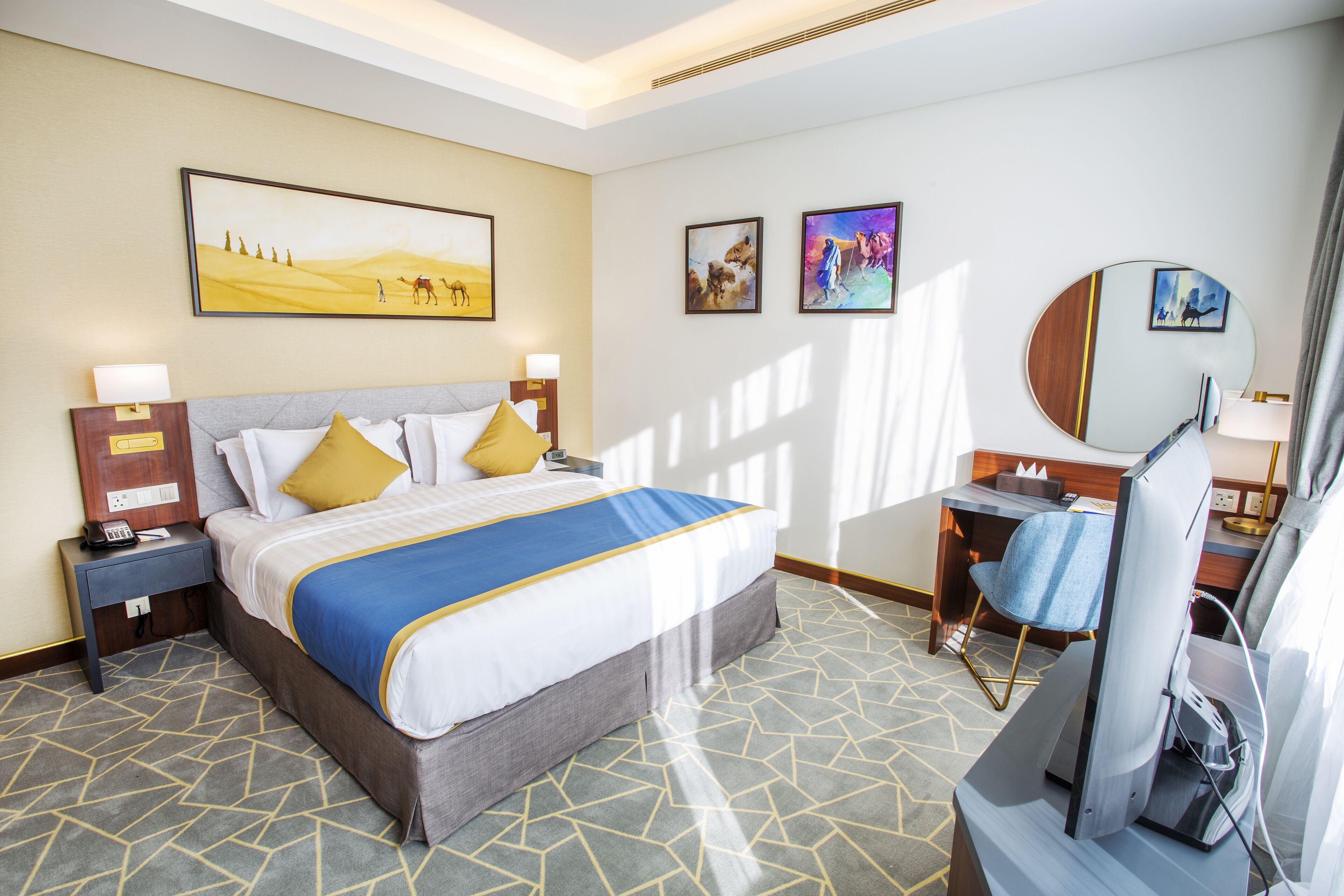 Velar Inn Hotel 4*