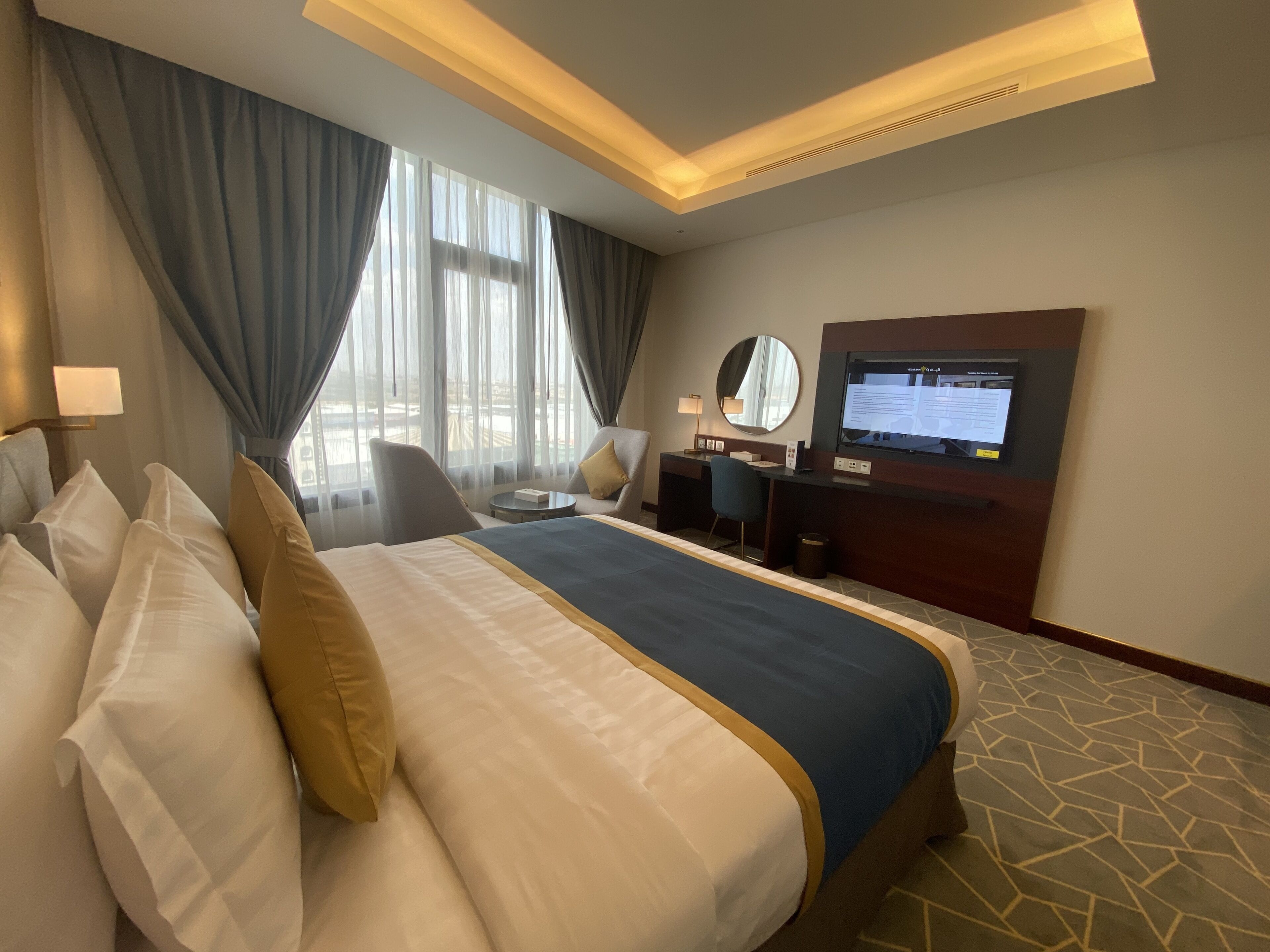 Velar Inn Hotel 4*