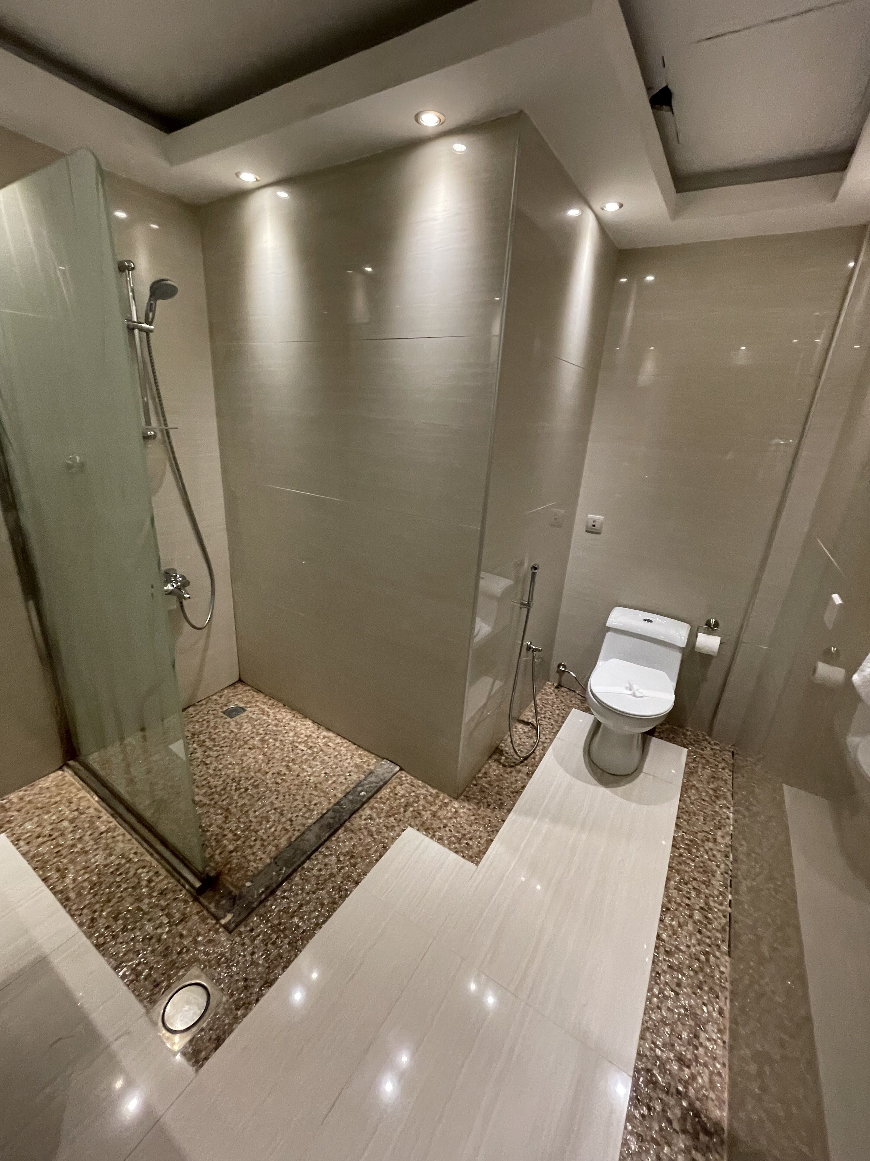 Private Luxury Suites - Al Hamra 0*