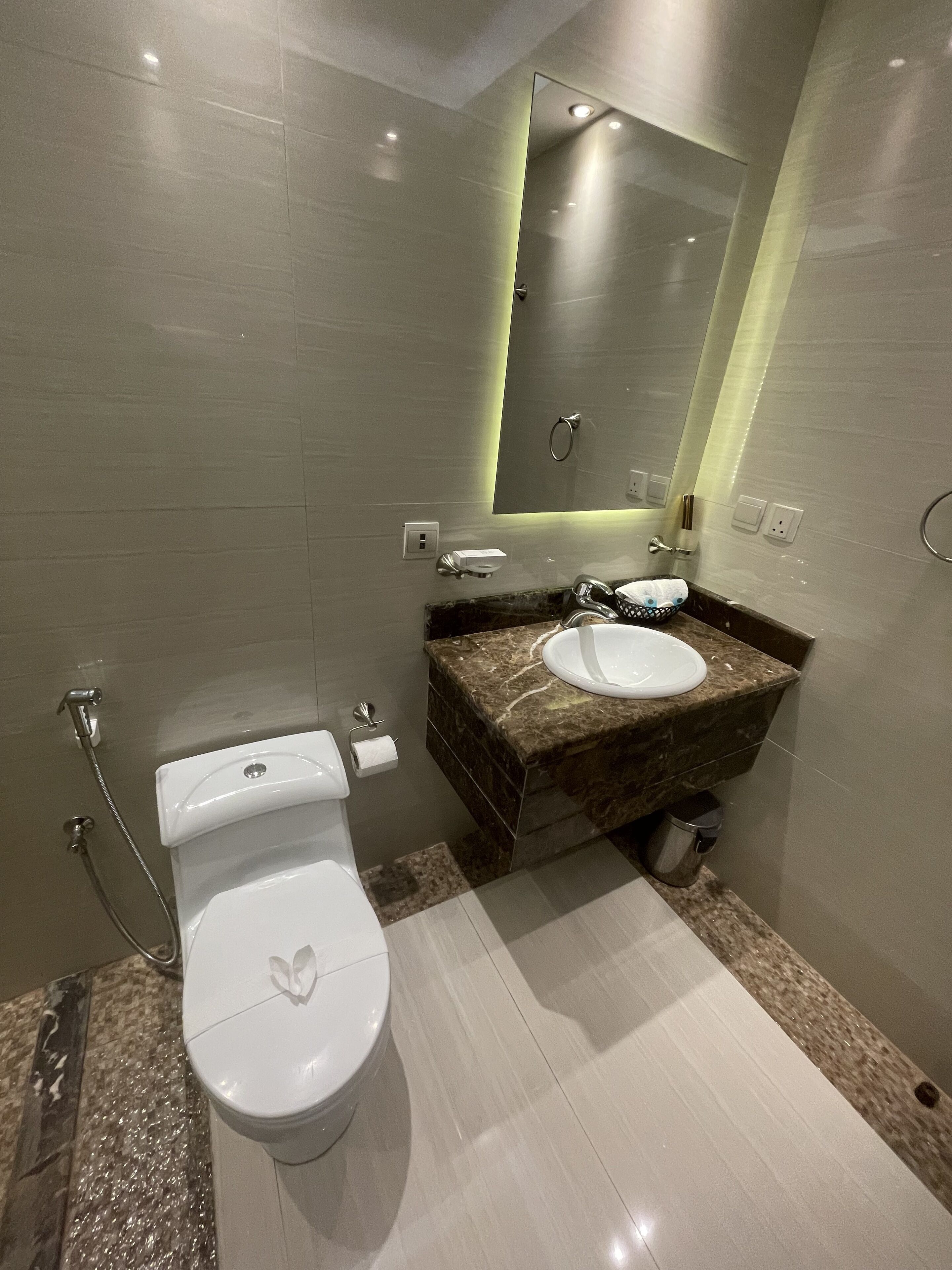 Private Luxury Suites - Al Hamra 0*