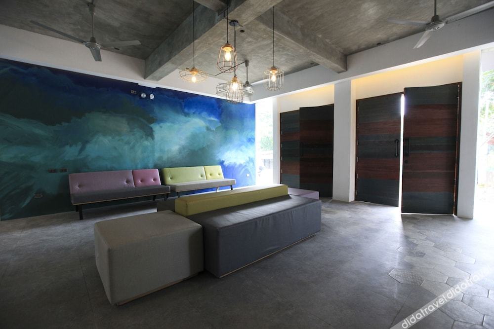 Zenvea Hotel Coron 3*