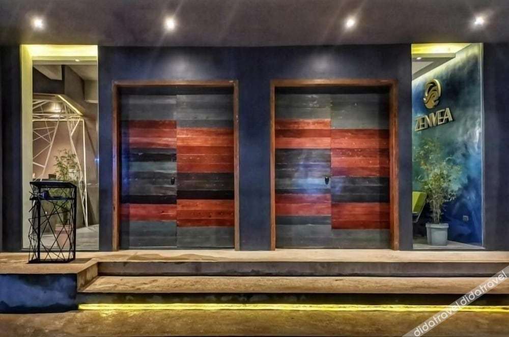 Zenvea Hotel Coron 3*