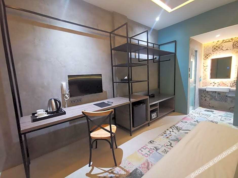Zenvea Hotel Coron 3*