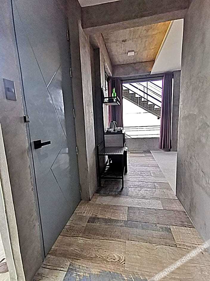 Zenvea Hotel Coron 3*