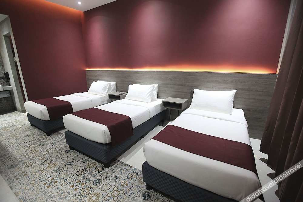 Zenvea Hotel Coron 3*