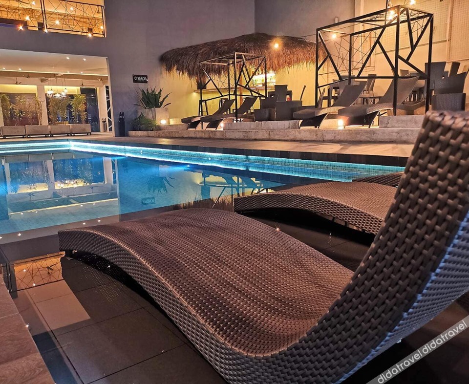 Zenvea Hotel Coron 3*