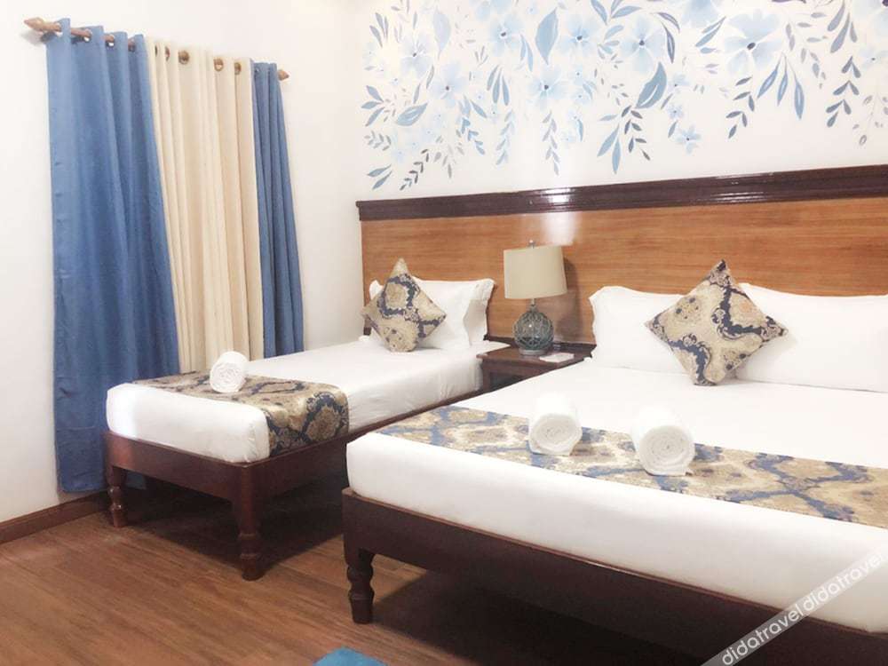 Blue Waters Inn Coron 3*