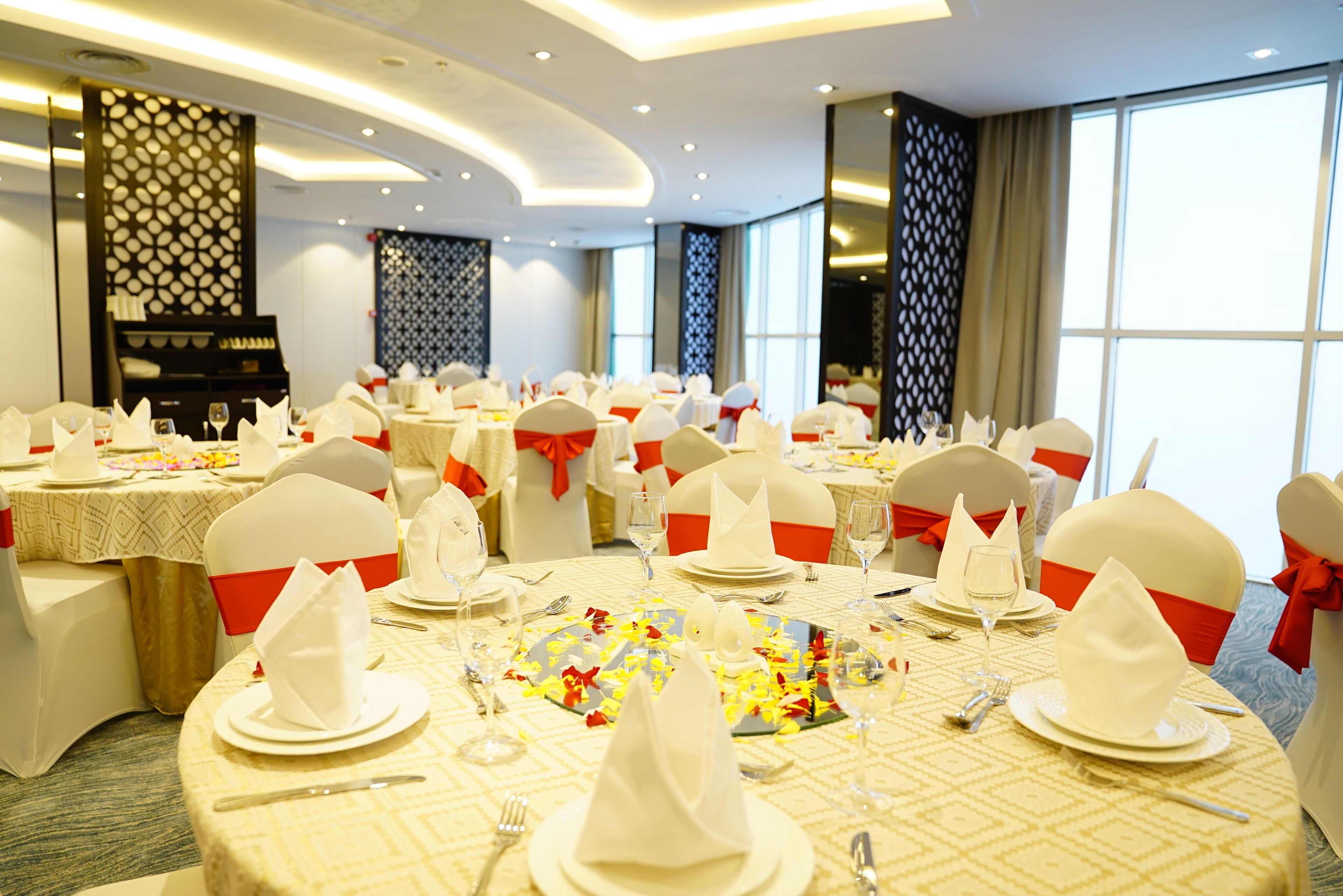 Holiday Villa Hail Hotel 4*