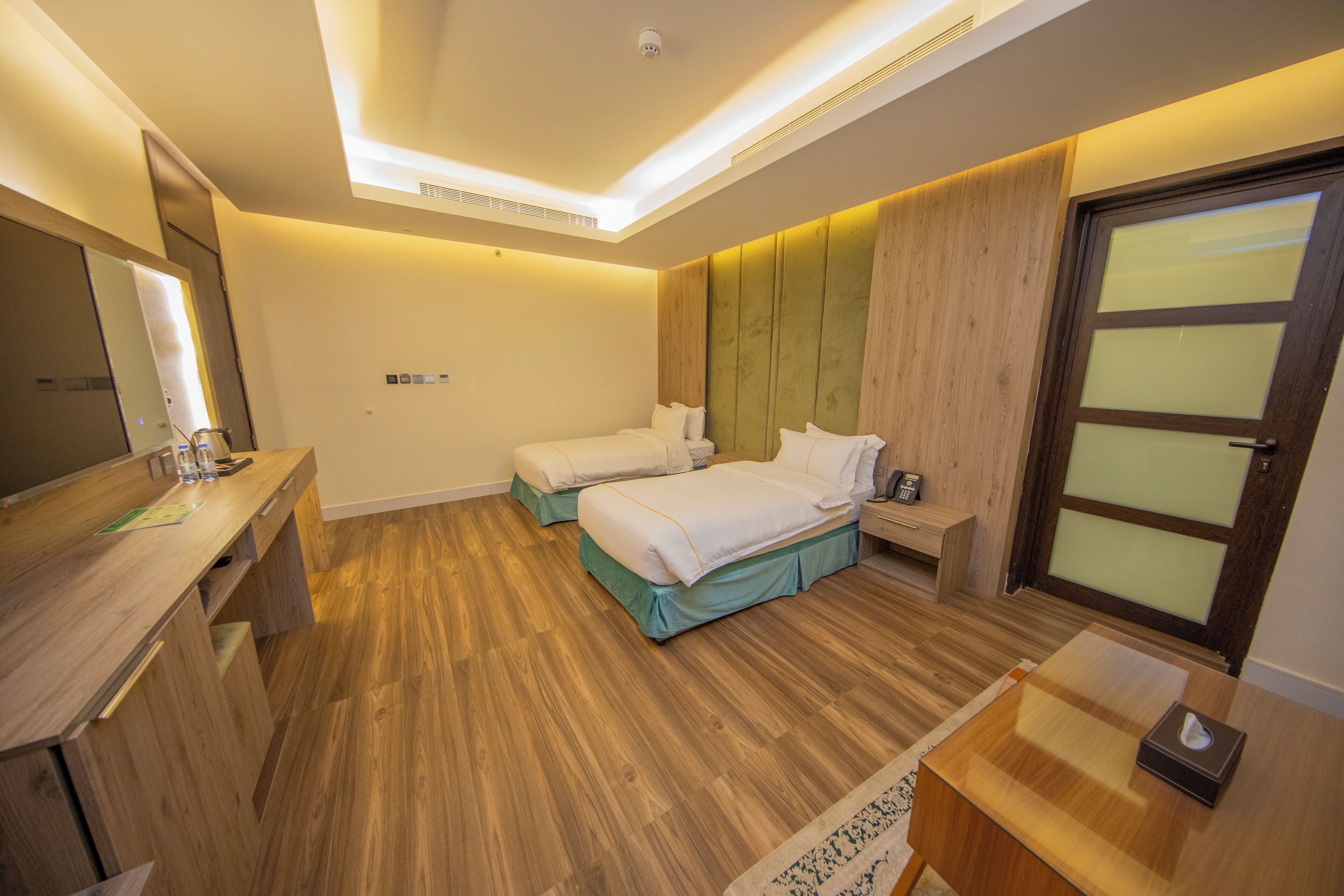 Luxury Night Hotel 3*