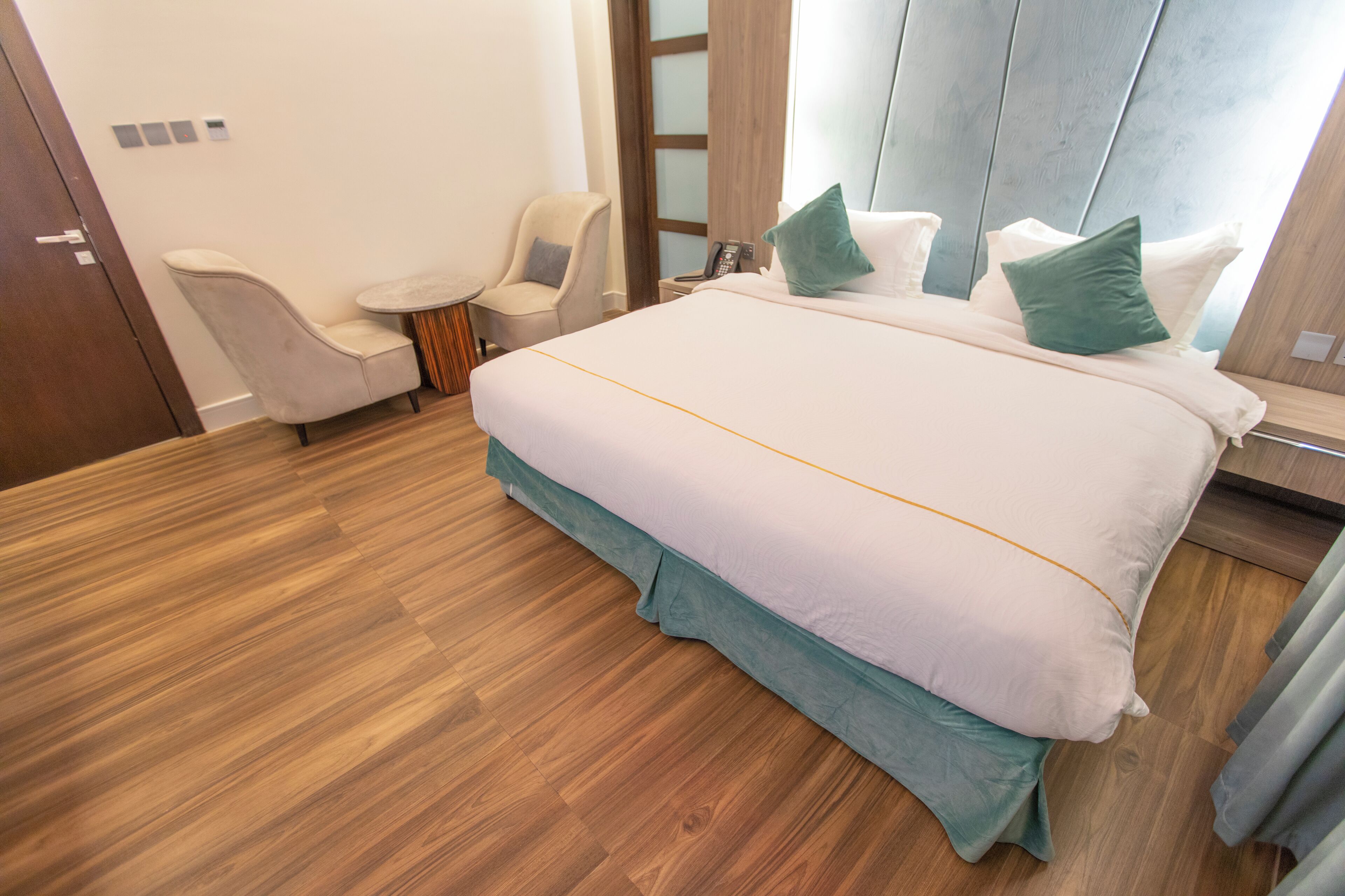 Luxury Night Hotel 3*