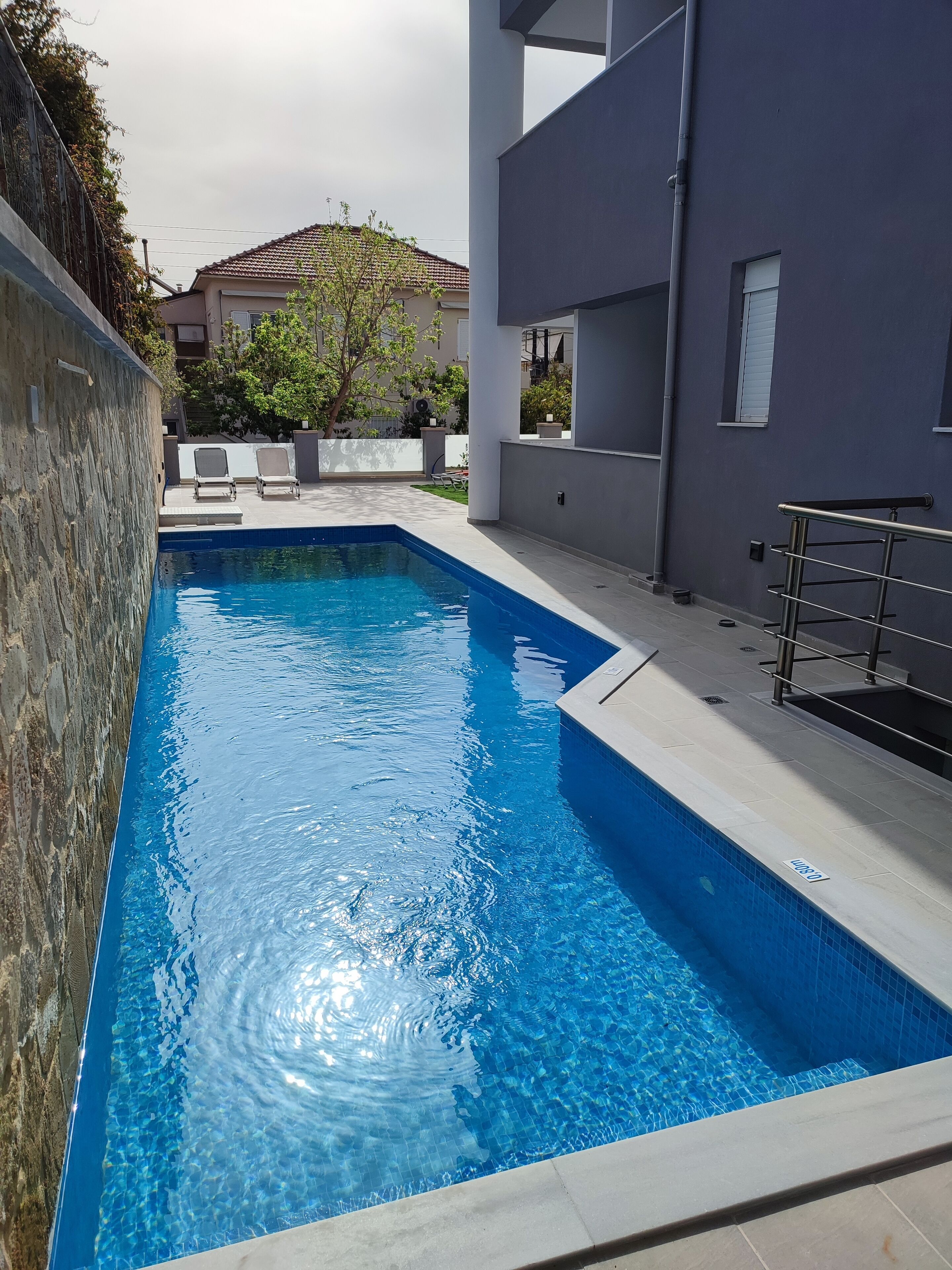 Deluxe City Hotel 3*