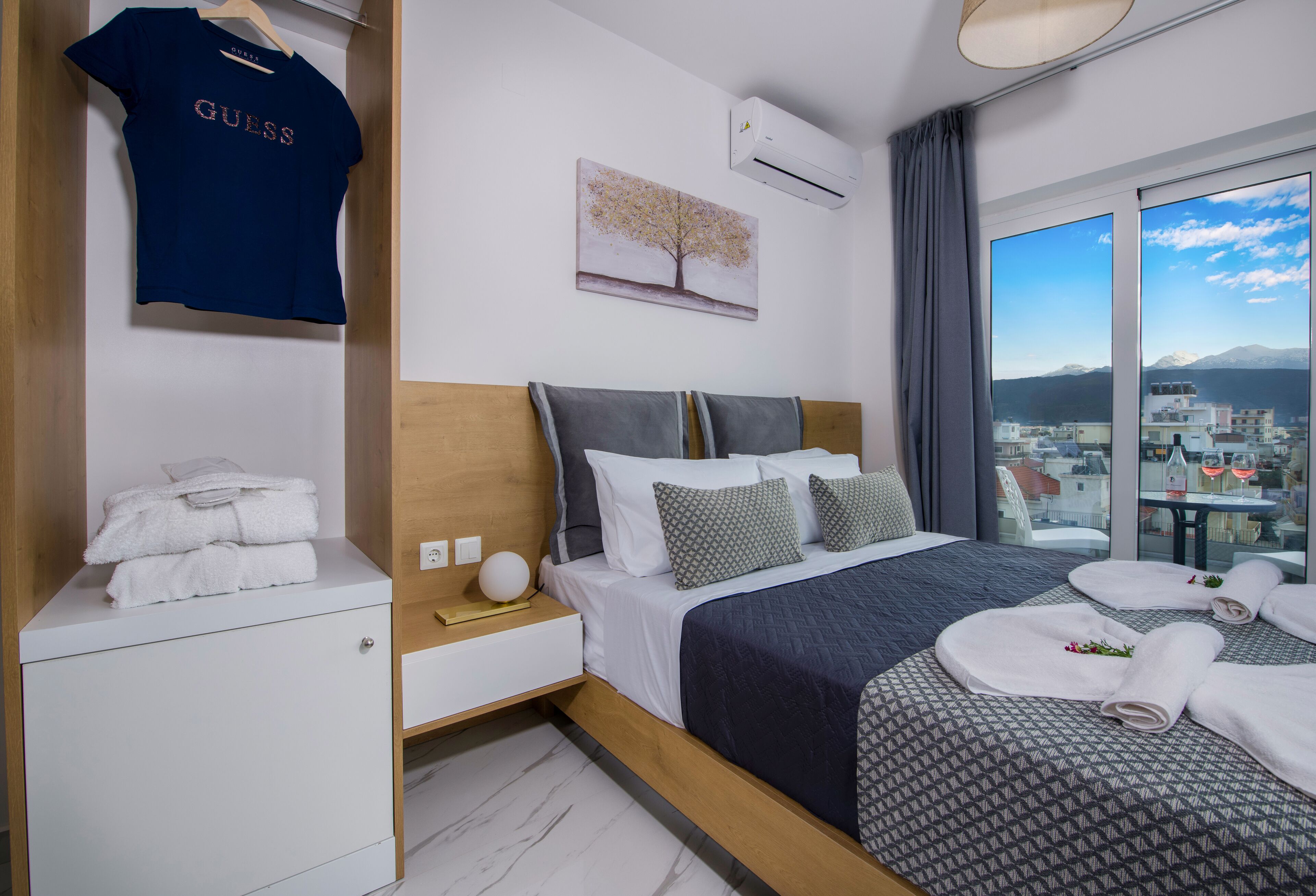 Deluxe City Hotel 3*