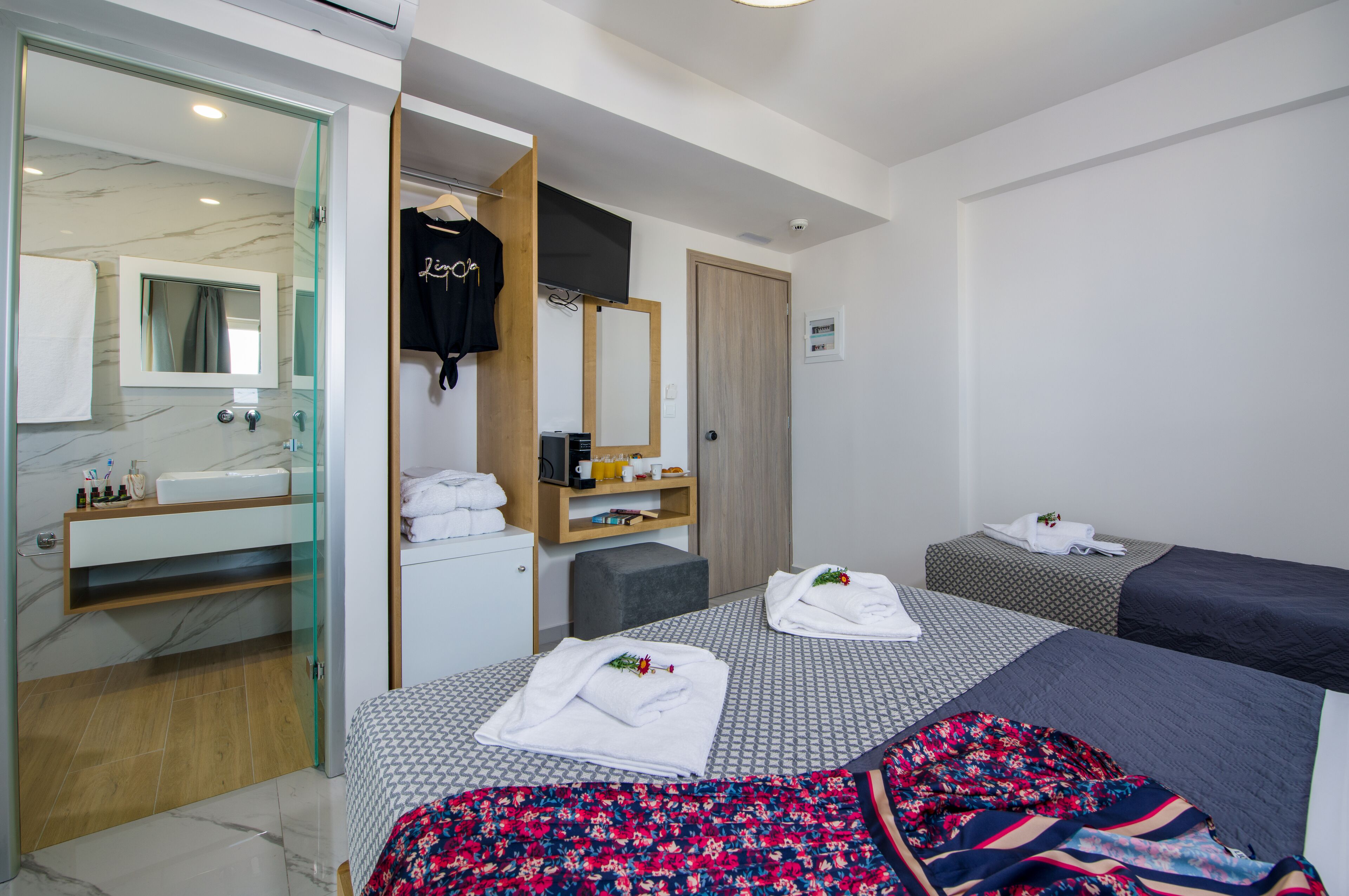 Deluxe City Hotel 3*