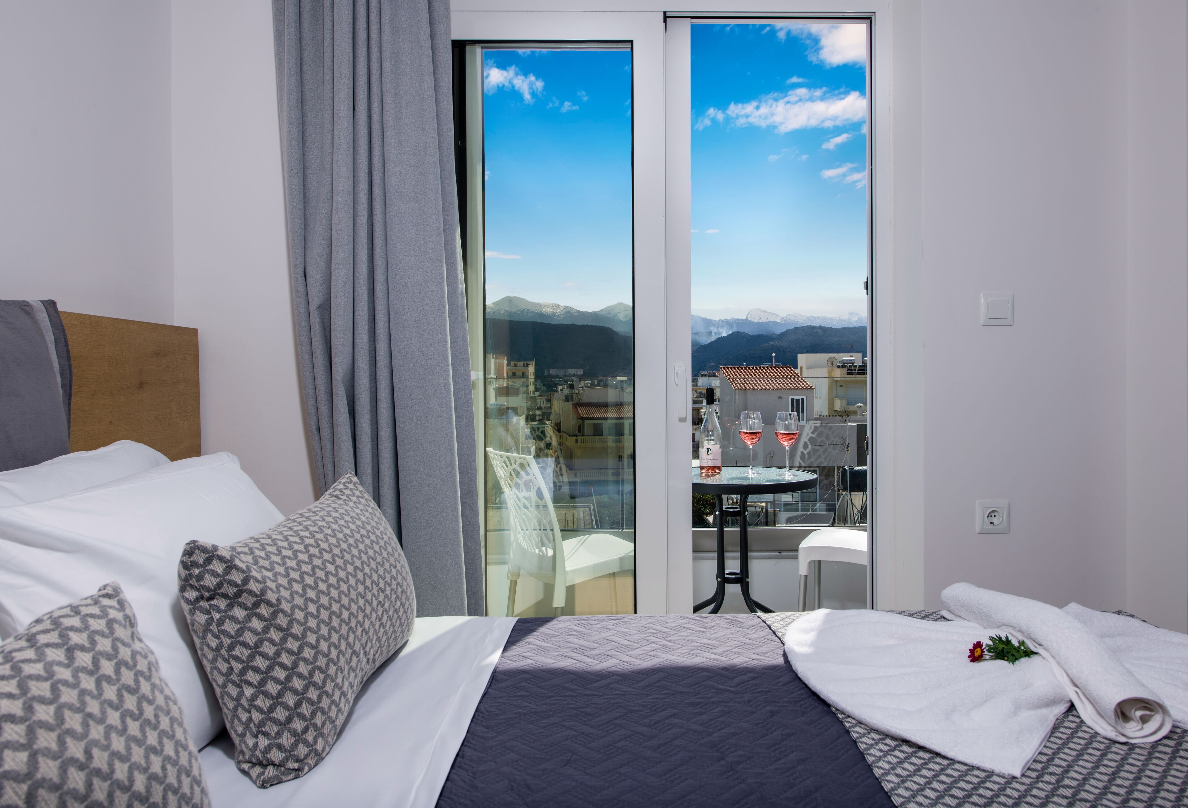Deluxe City Hotel 3*
