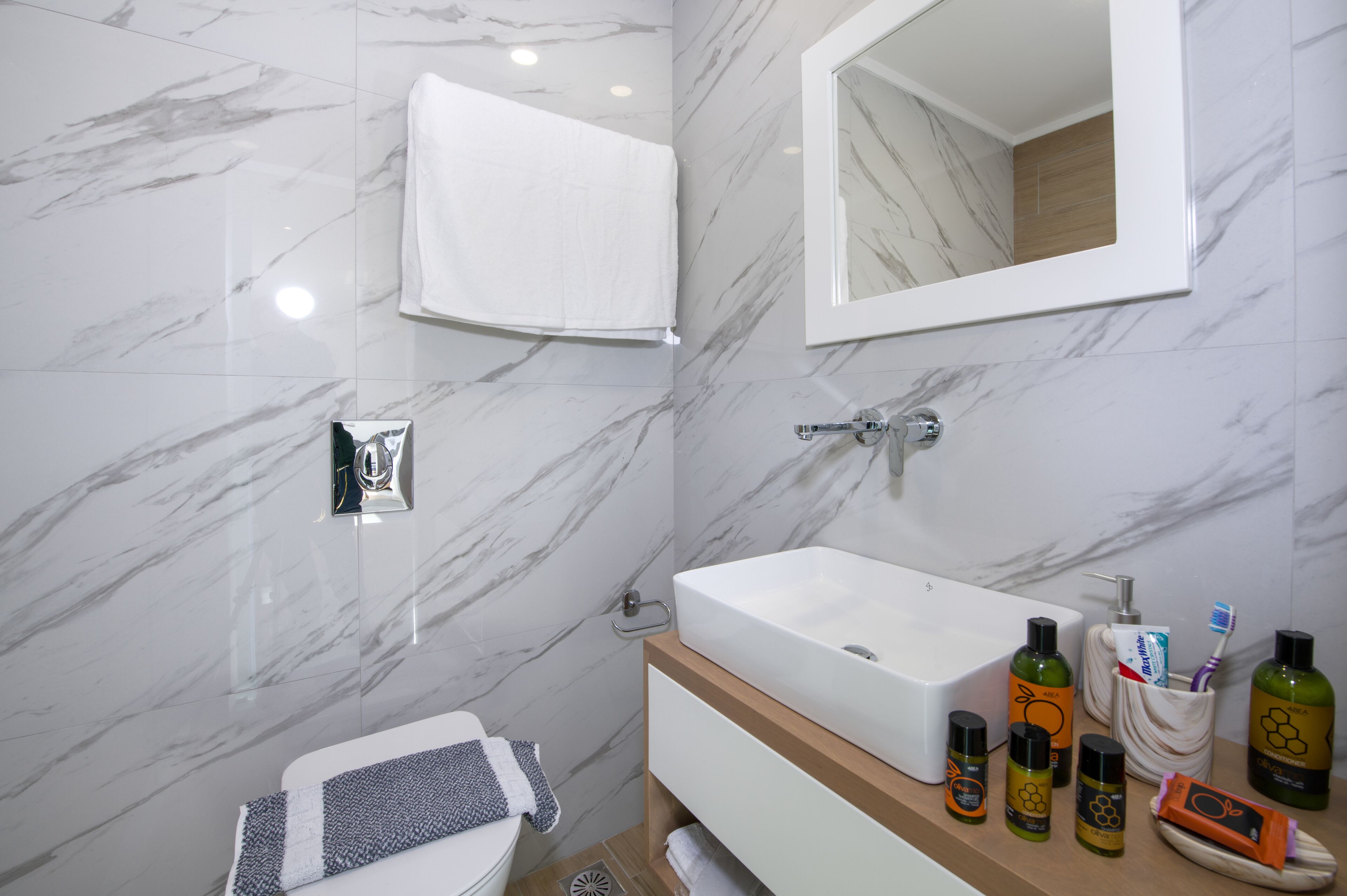 Deluxe City Hotel 3*
