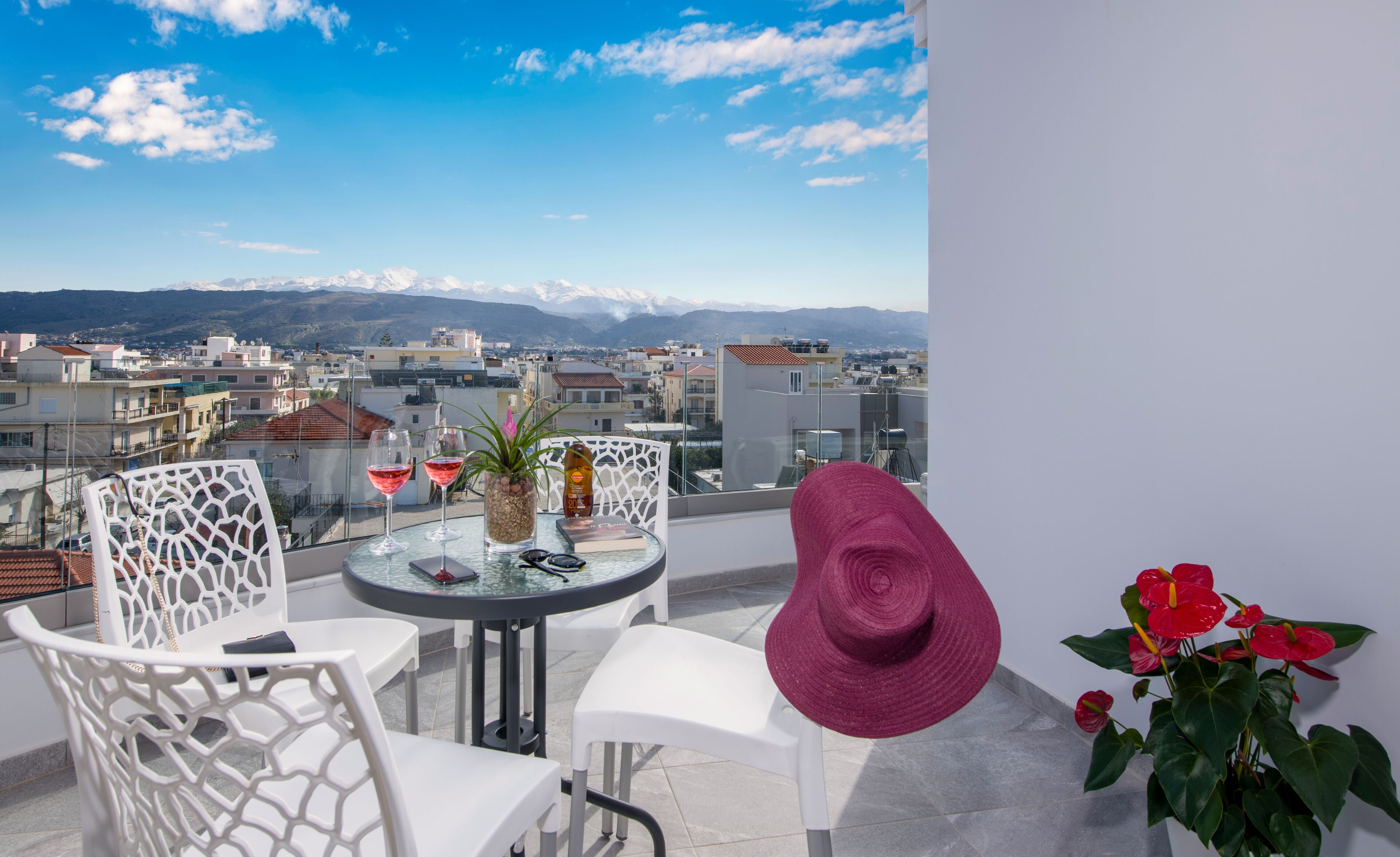 Deluxe City Hotel 3*