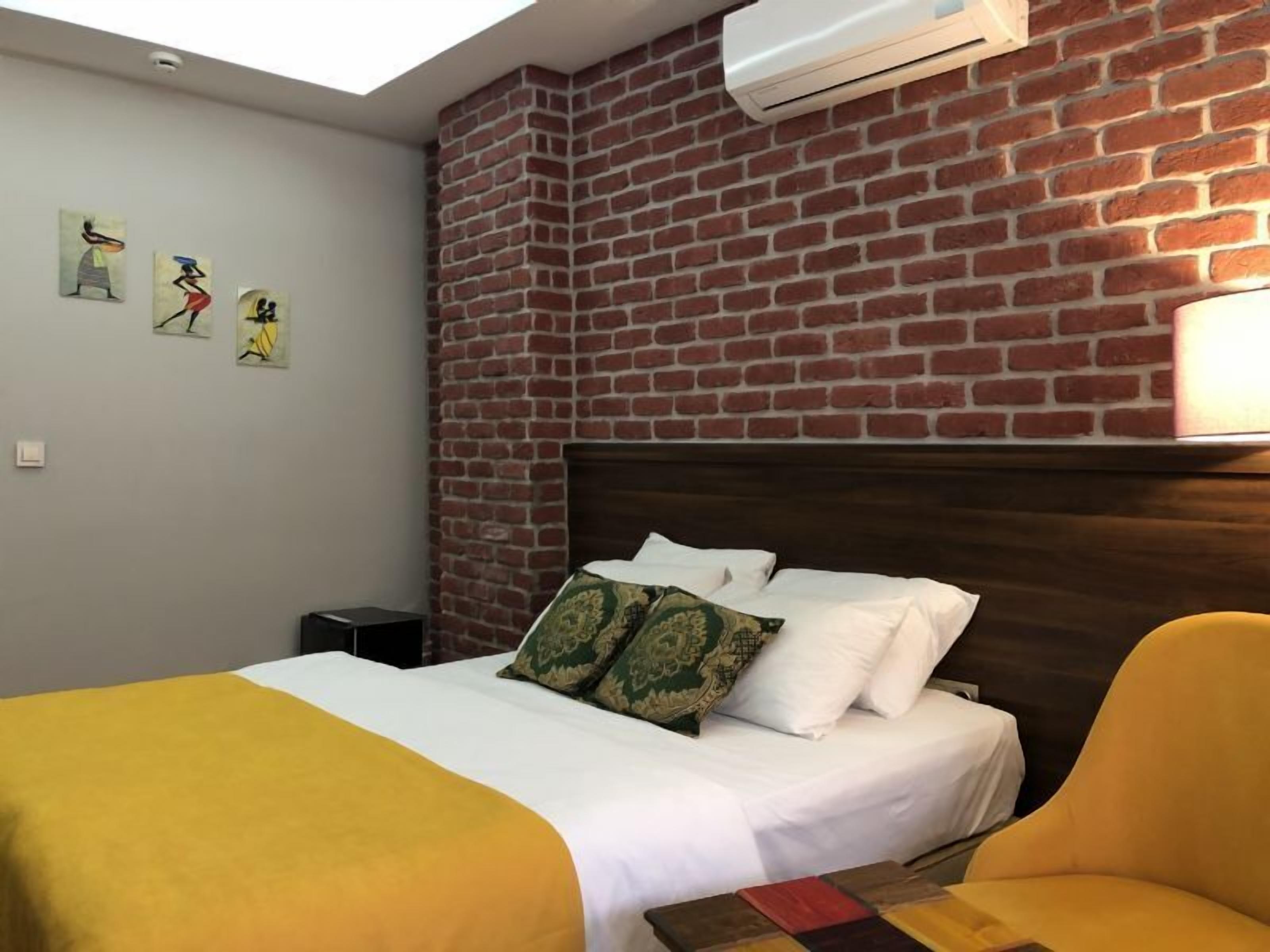 GRAND DELUXE HOTEL 0*