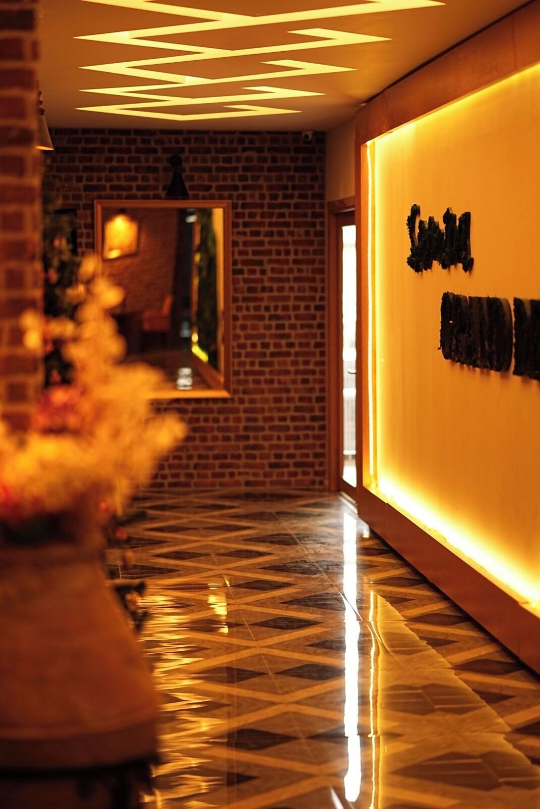 GRAND DELUXE HOTEL 0*