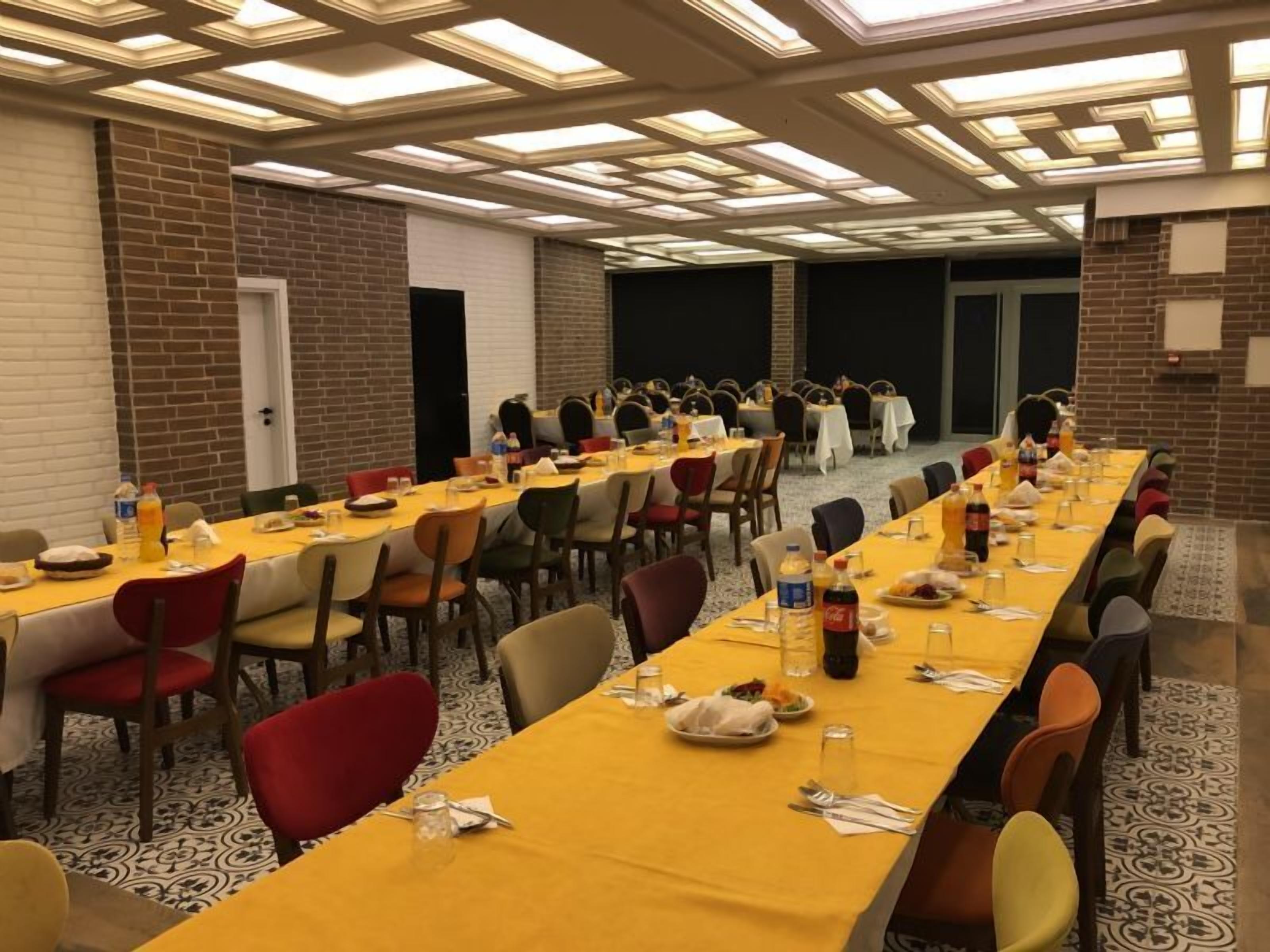 GRAND DELUXE HOTEL 0*