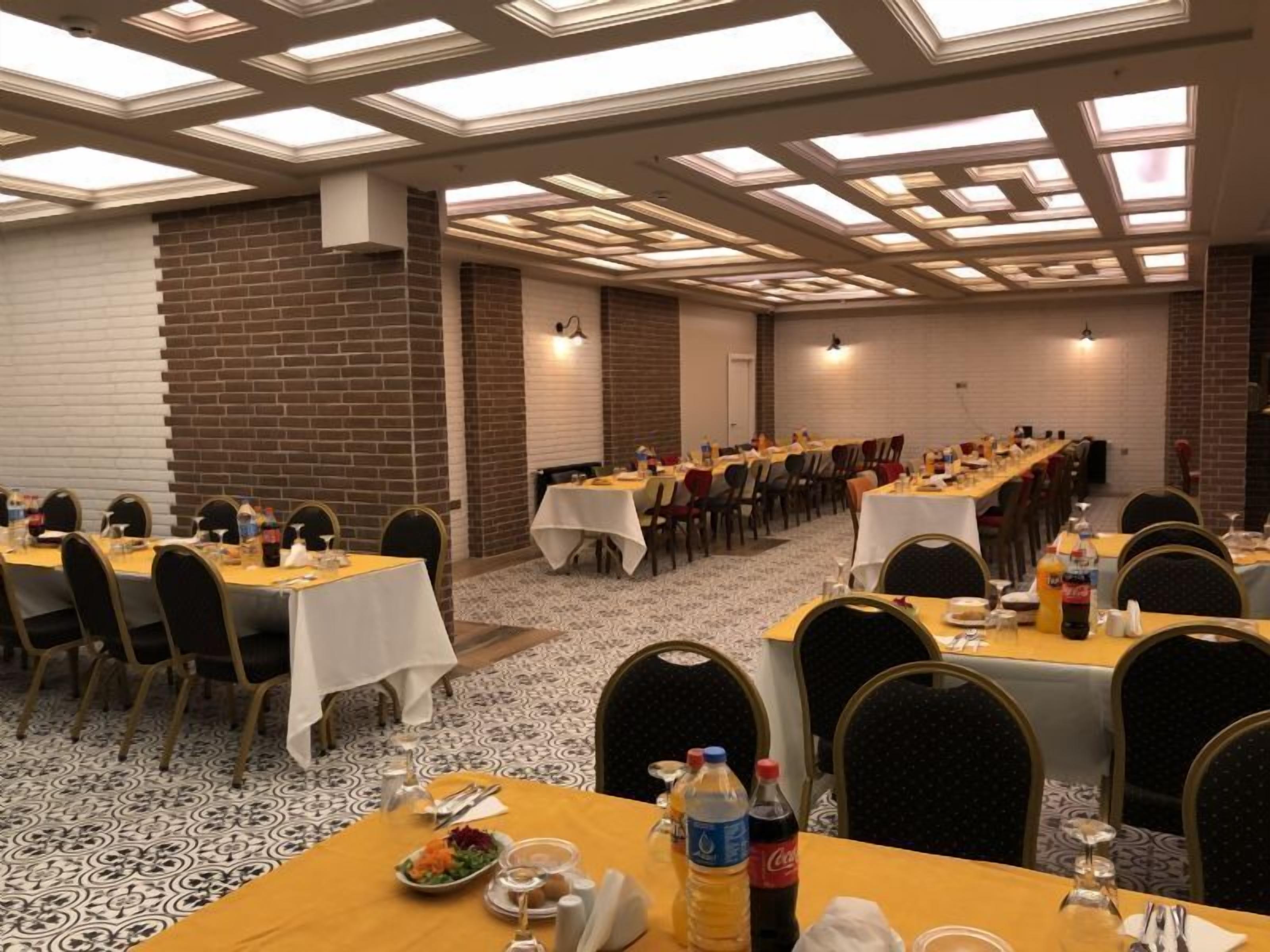 GRAND DELUXE HOTEL 0*