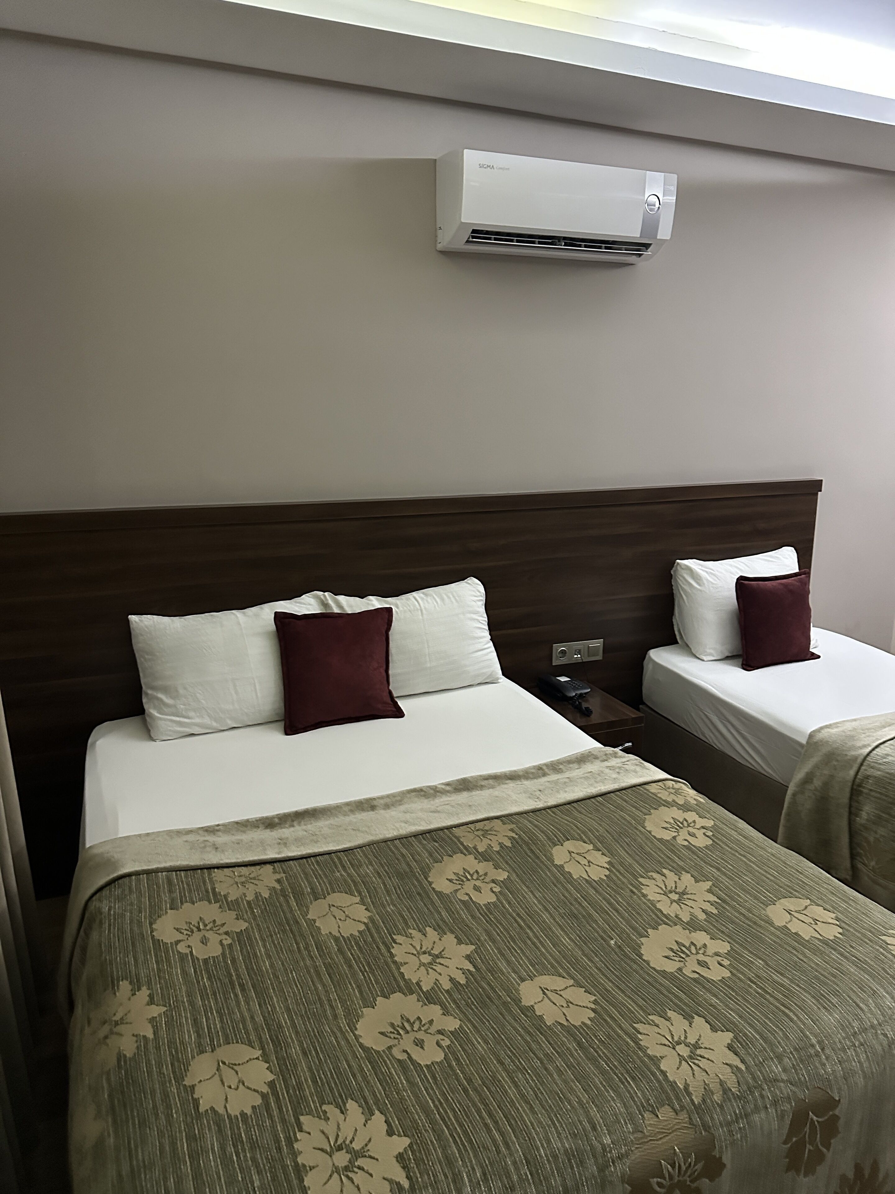 GRAND DELUXE HOTEL 0*