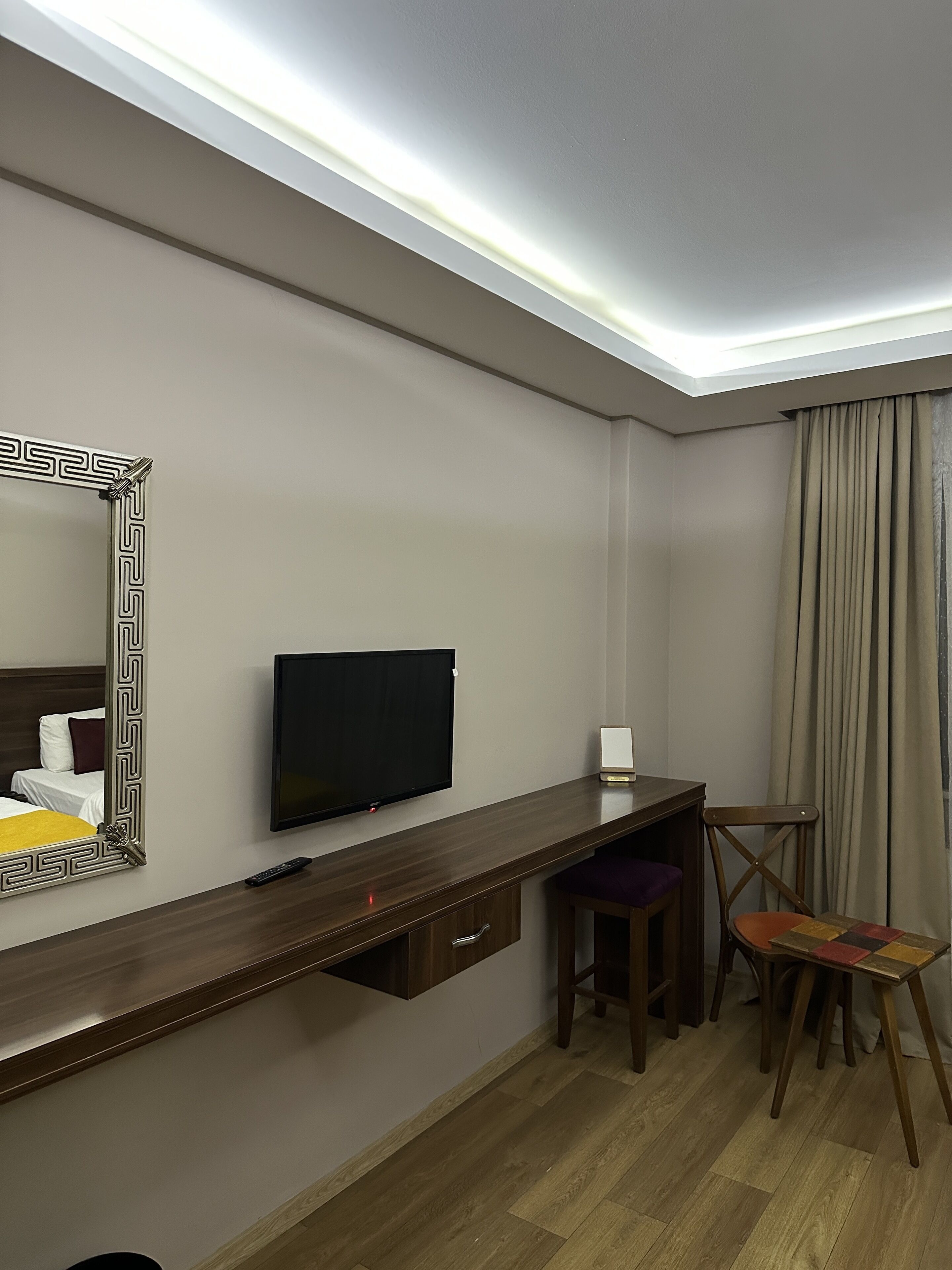 GRAND DELUXE HOTEL 0*