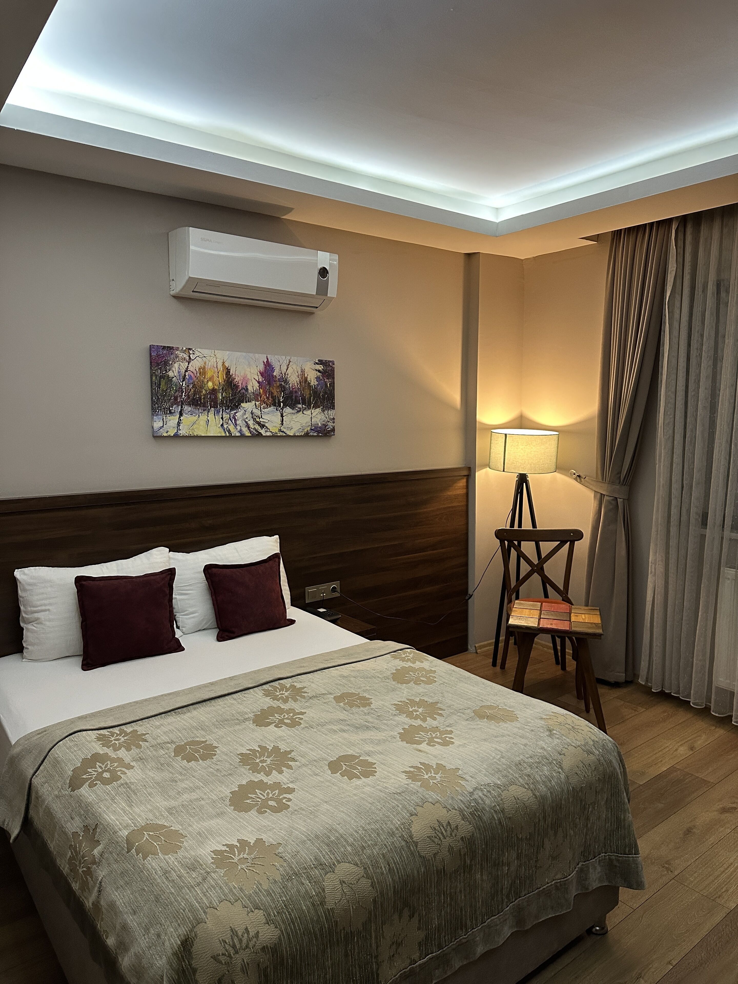 GRAND DELUXE HOTEL 0*