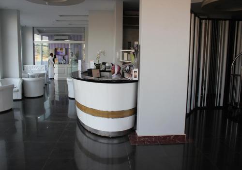Orient House 2*